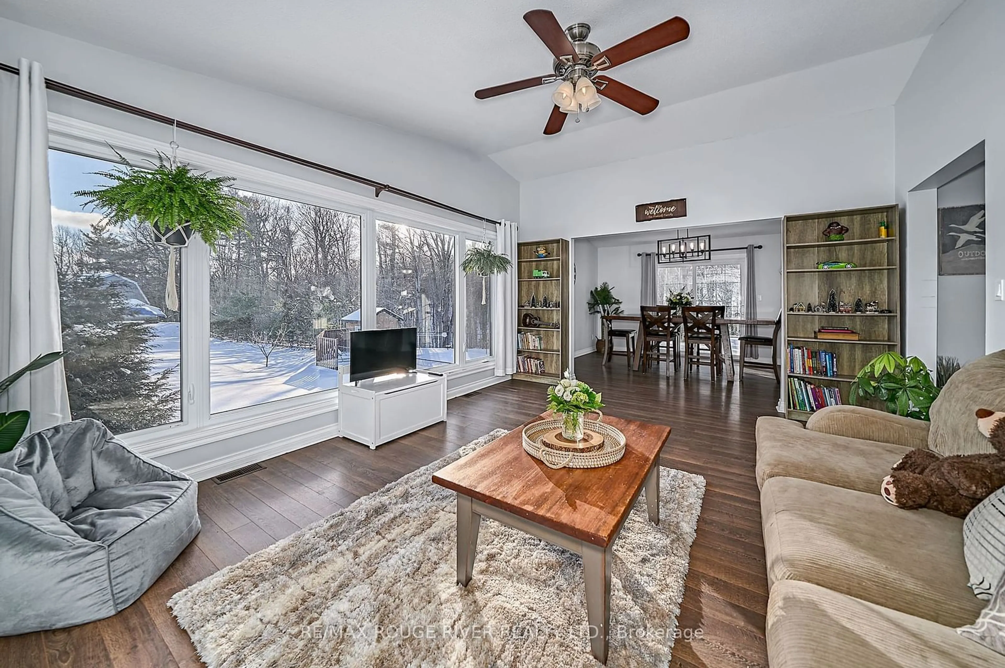 Living room with furniture, unknown for 5140 Harris Boatworks Rd Rd, Hamilton Township Ontario K0K 2E0