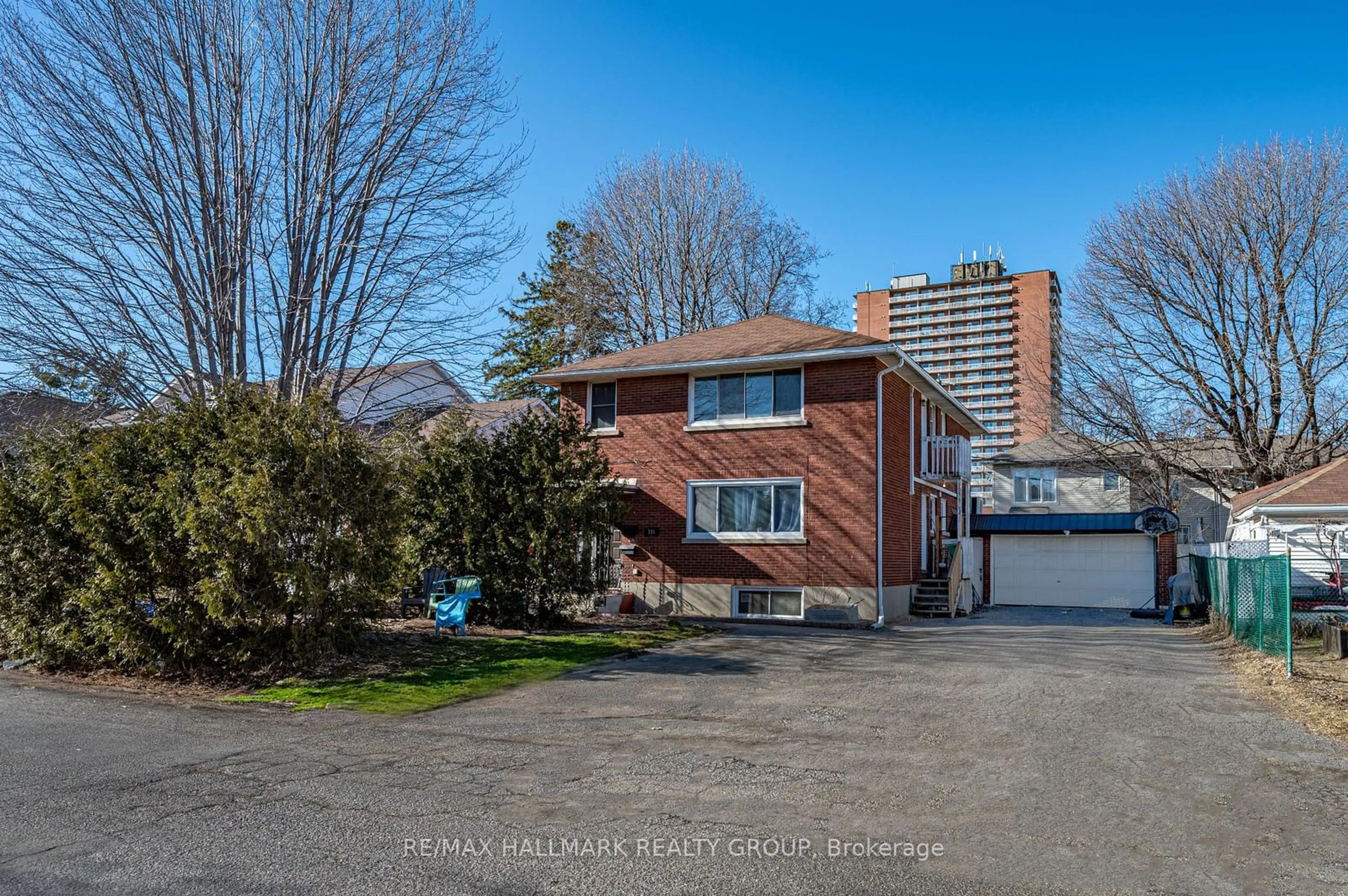 A pic from outside/outdoor area/front of a property/back of a property/a pic from drone, street for 181 Switzer Ave, Westboro - Hampton Park Ontario K1Z 7H8