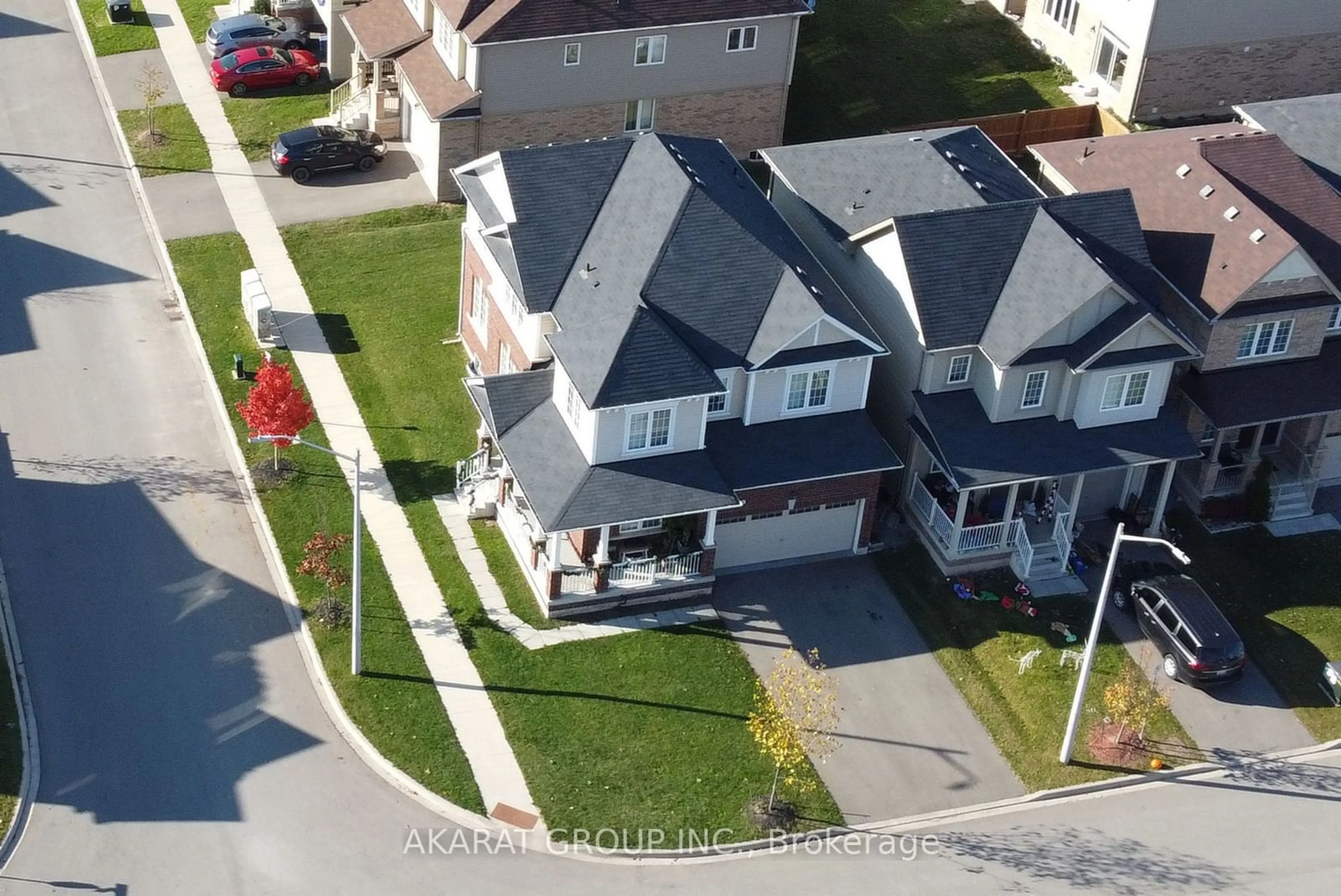 A pic from outside/outdoor area/front of a property/back of a property/a pic from drone, street for 9 Legacy Lane, Thorold Ontario L3B 0G7