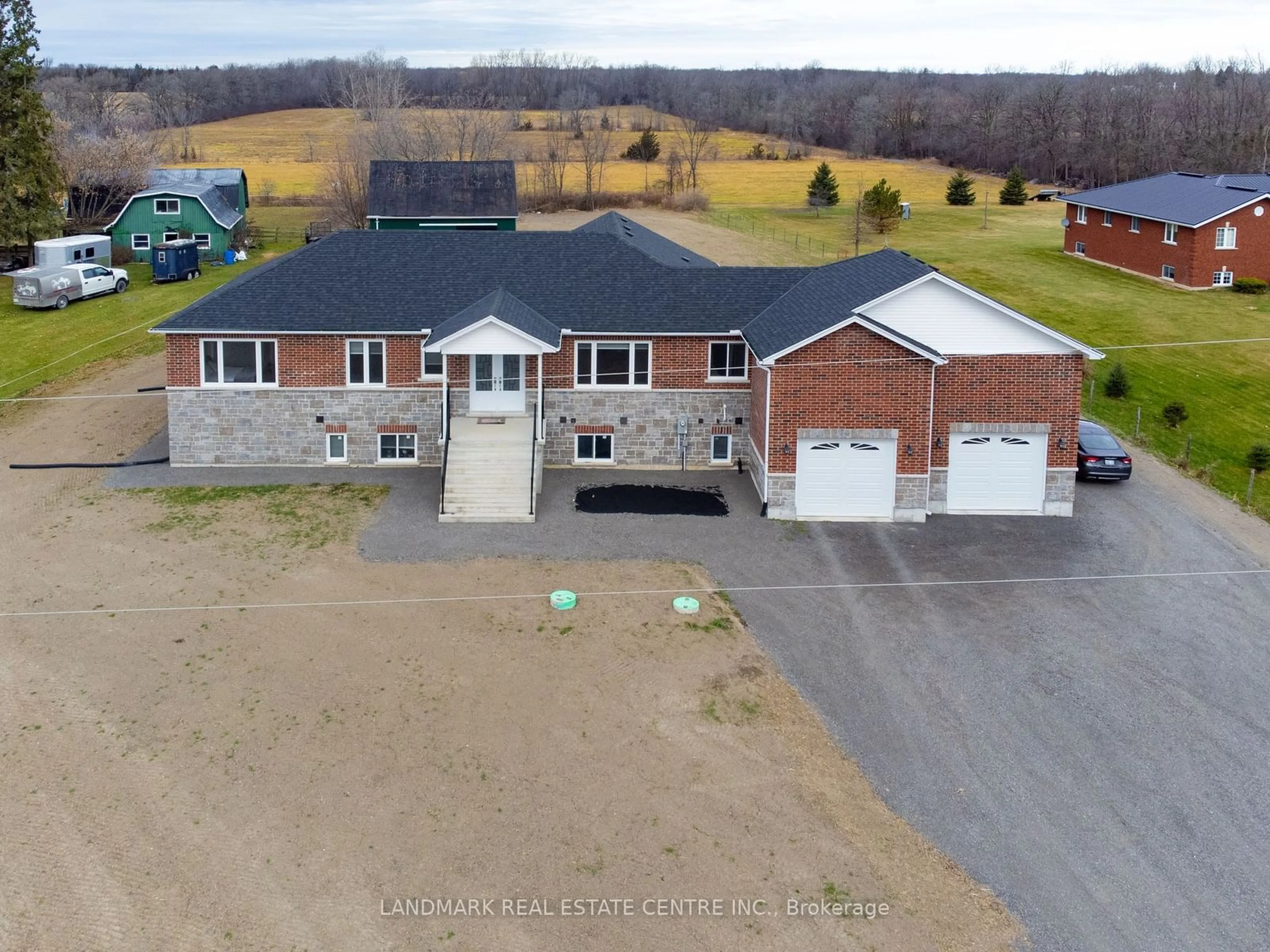 A pic from outside/outdoor area/front of a property/back of a property/a pic from drone, building for 343 Drive In Rd, Greater Napanee Ontario K7R 3L1