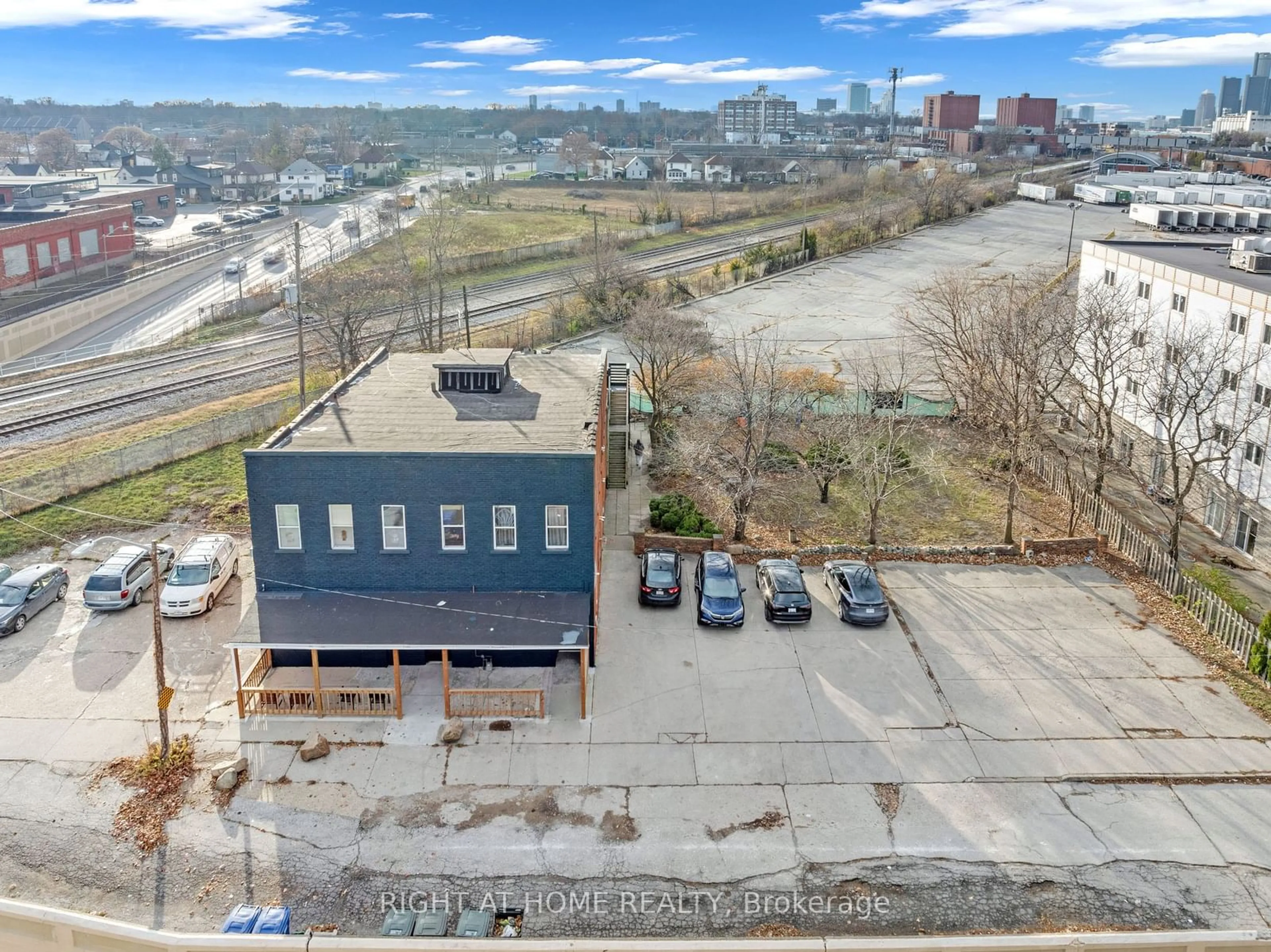 A pic from outside/outdoor area/front of a property/back of a property/a pic from drone, city buildings view from balcony for 279 Drouillard Rd, Windsor Ontario N8Y 2P4