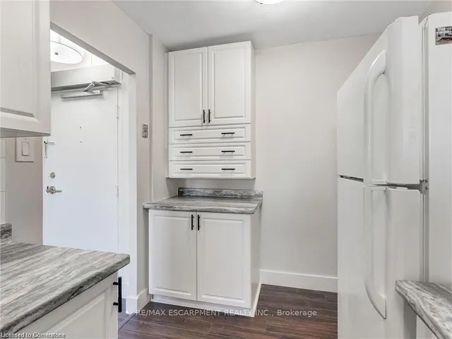 Additional property image - 1966 Main St Unit 1106
