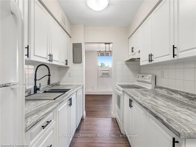 Additional property image - 1966 Main St Unit 1106