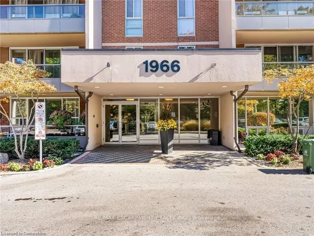 Additional property image - 1966 Main St Unit 1106