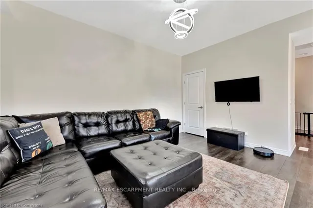 Additional property image - 19 Picardy Dr Unit 31