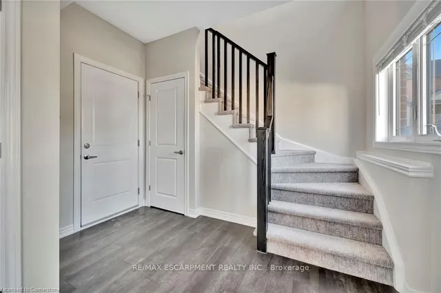 Additional property image - 19 Picardy Dr Unit 31