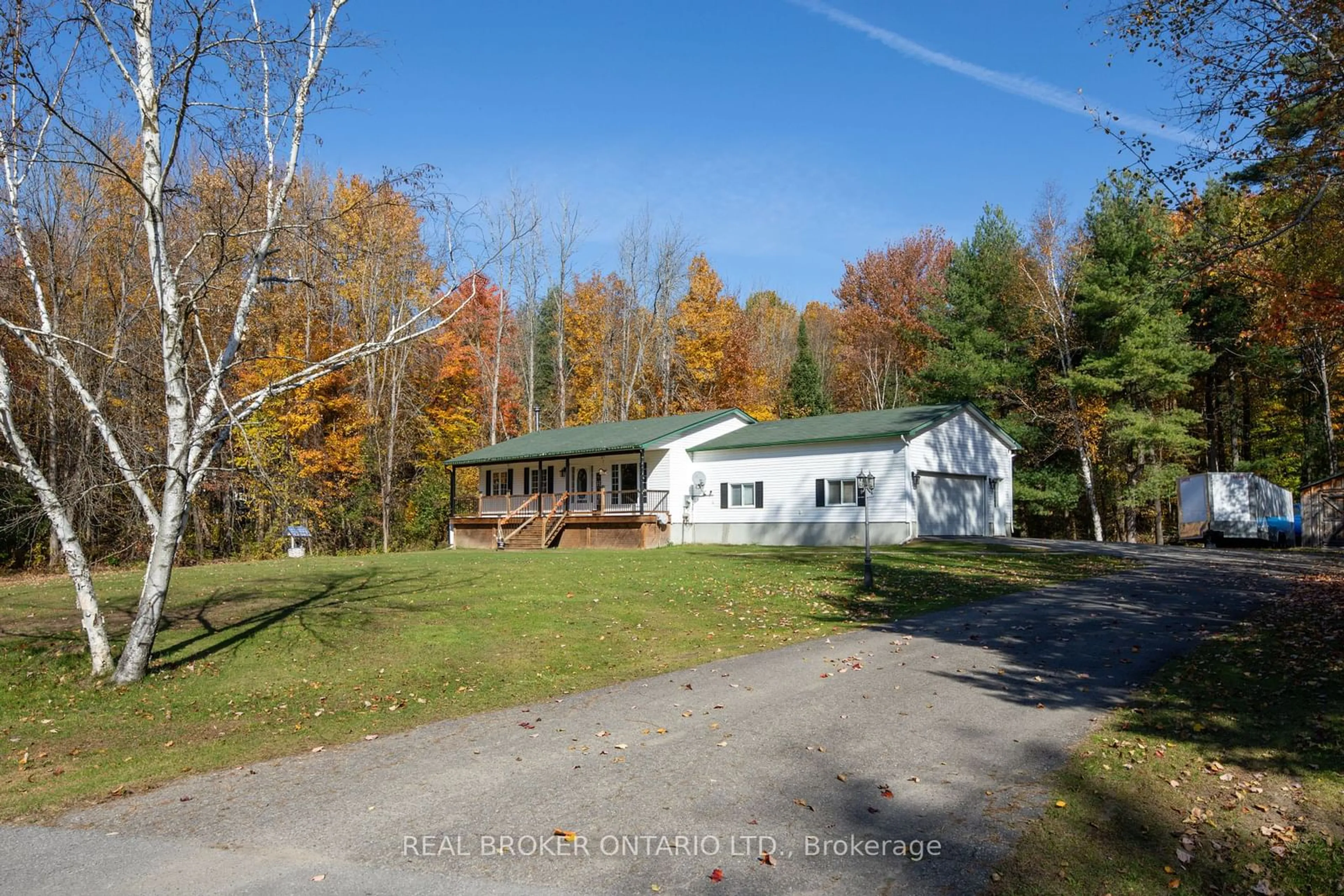 A pic from outside/outdoor area/front of a property/back of a property/a pic from drone, unknown for 8 Benjamin Lane, North Grenville Ontario K0G 1J0