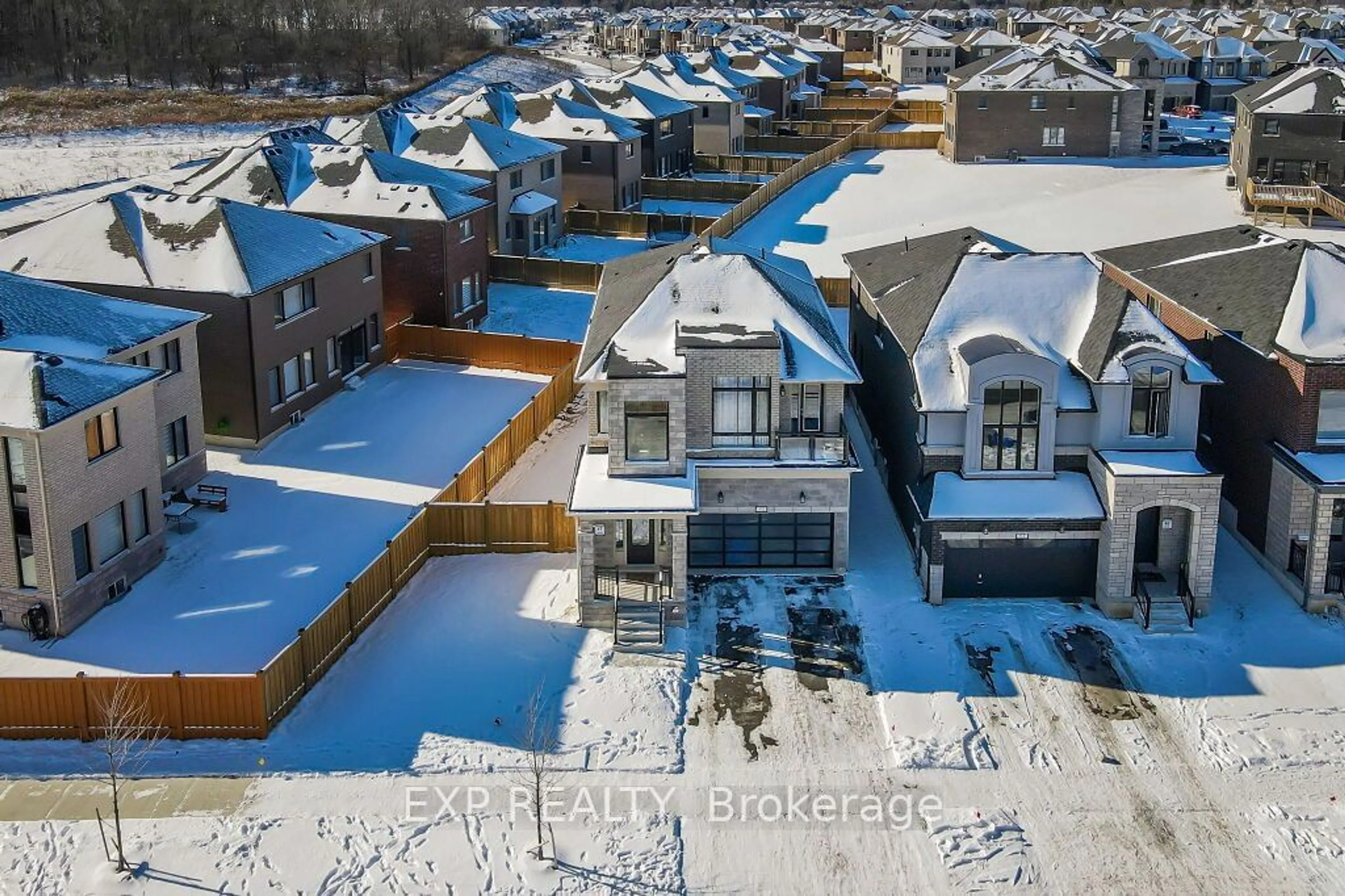 A pic from outside/outdoor area/front of a property/back of a property/a pic from drone, street for 53 Mackay Dr, Woodstock Ontario N4T 0N8