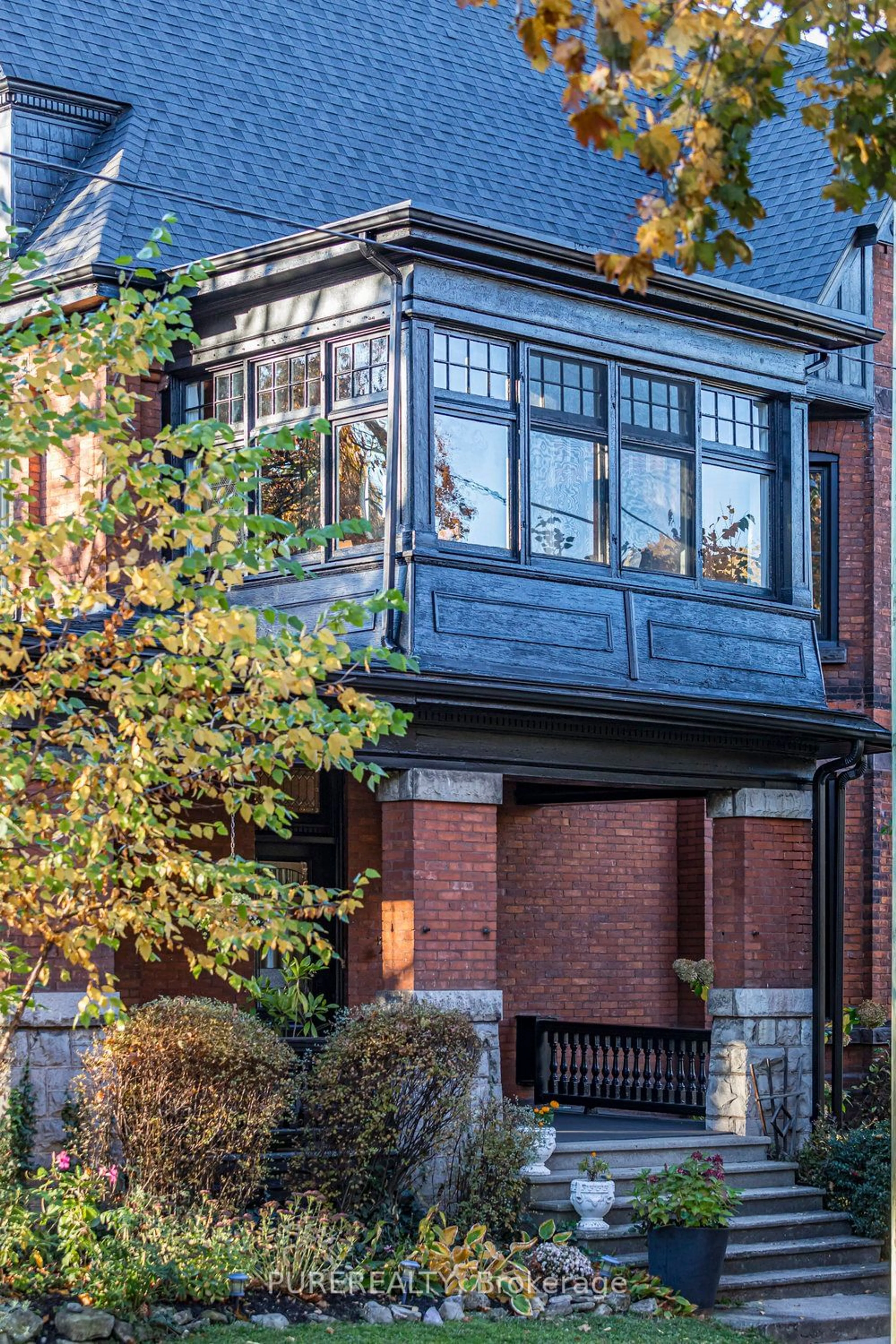 Home with brick exterior material, street for 114 Aberdeen Ave, Hamilton Ontario L8P 2P2