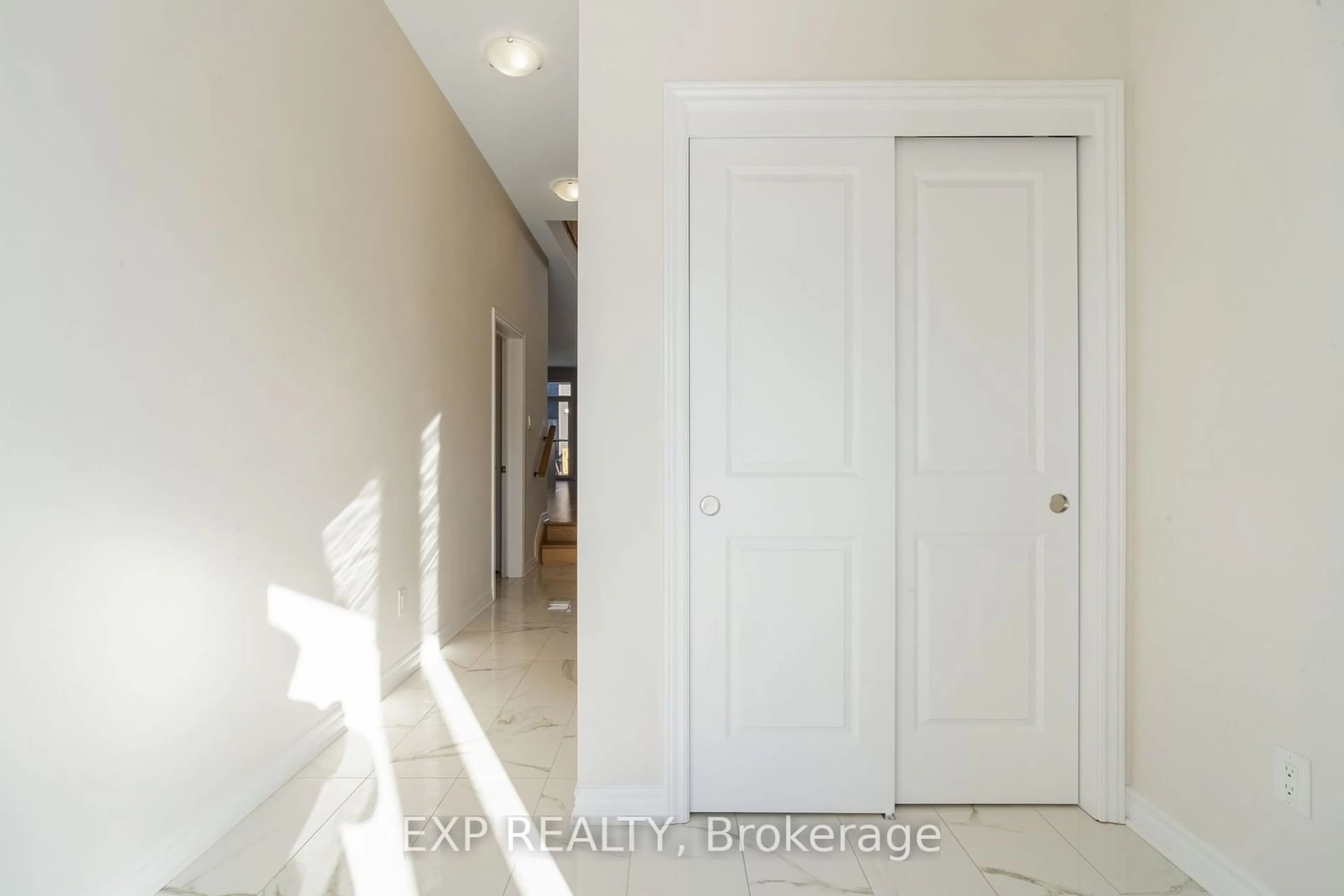 Indoor entryway for 118 PATCHELL Pl, North Grenville Ontario K0G 1J0