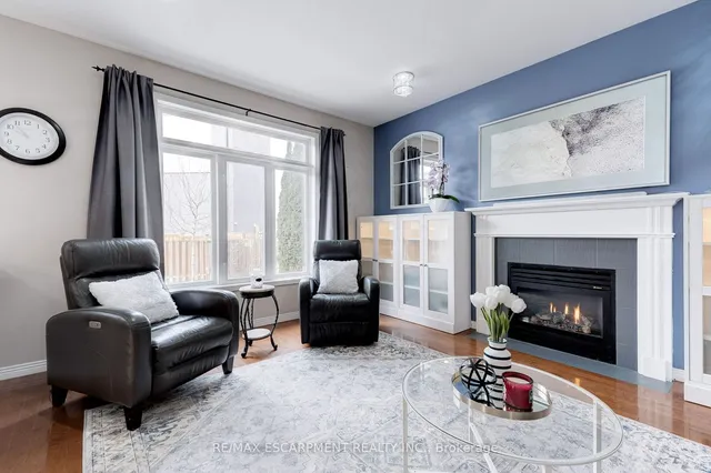 Additional property image - 12 Edgecroft Cres