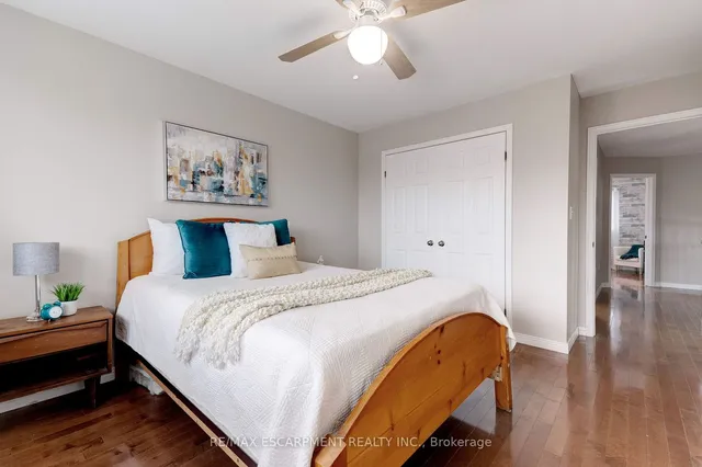 Additional property image - 12 Edgecroft Cres