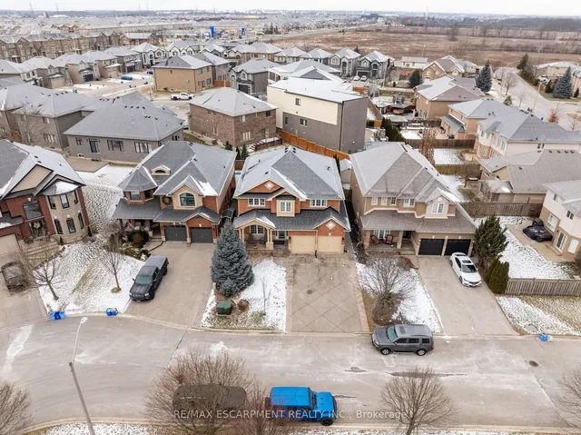 Additional property image - 12 Edgecroft Cres