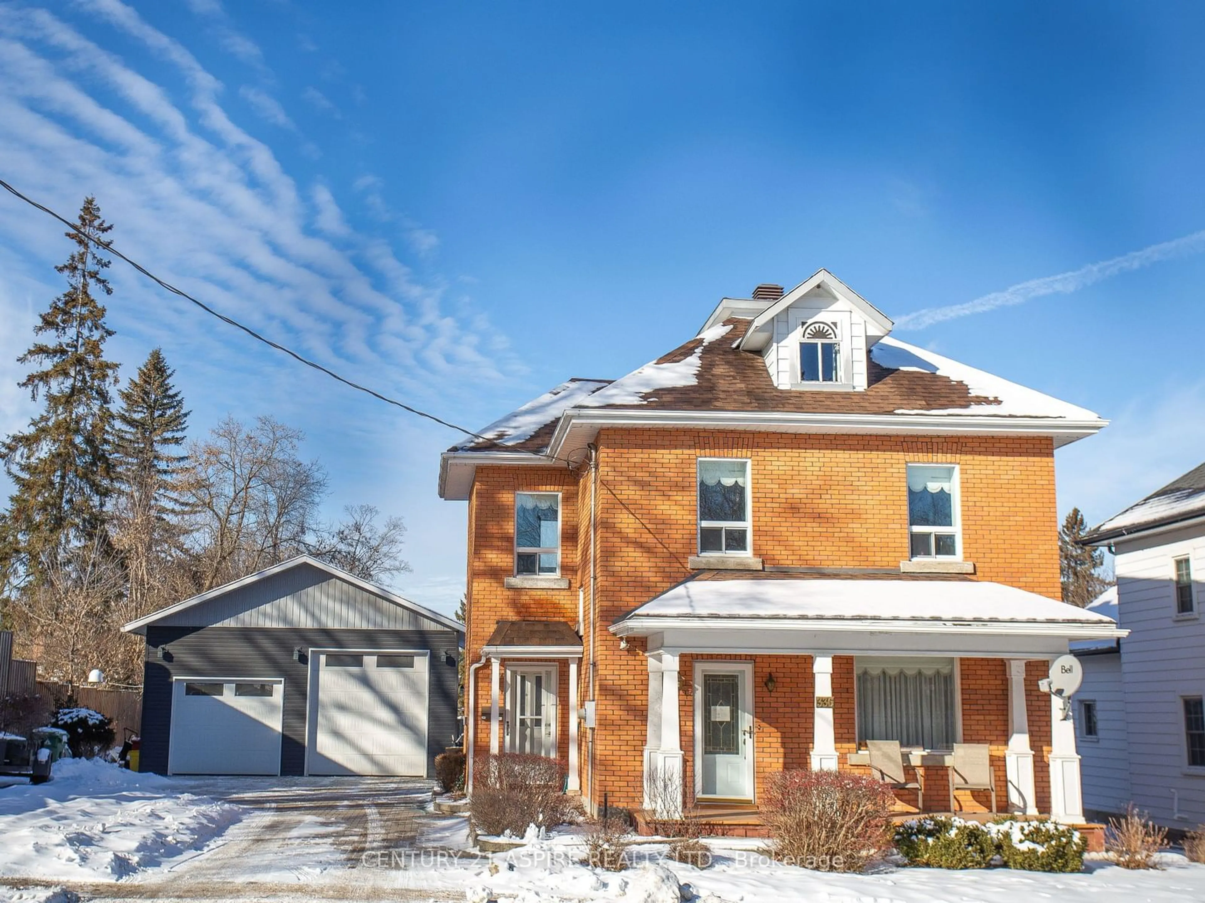 Home with brick exterior material, street for 336 Trafalgar Rd, Pembroke Ontario K8A 5A9