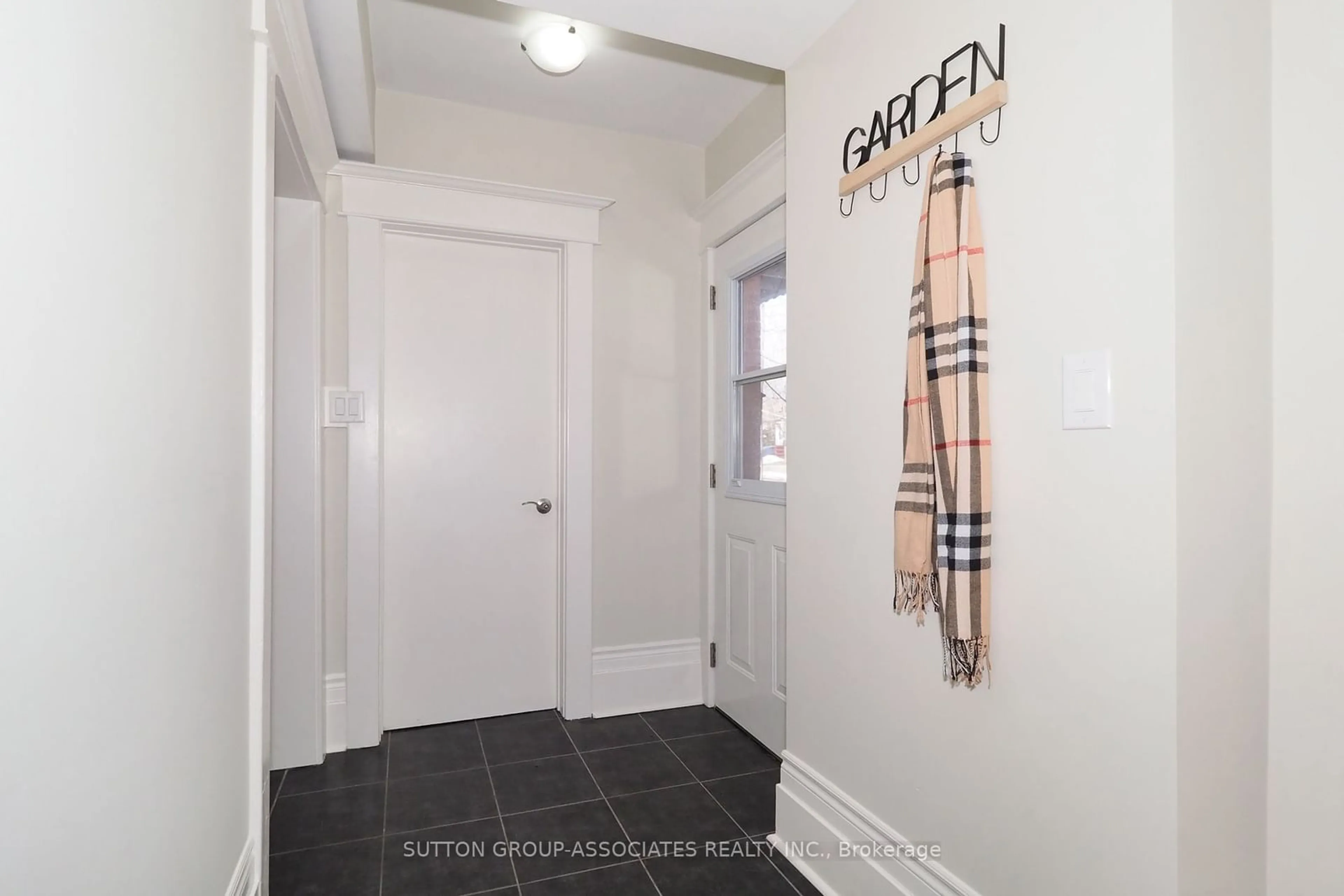 Indoor entryway for 97 Division St, Guelph Ontario N1H 1R7