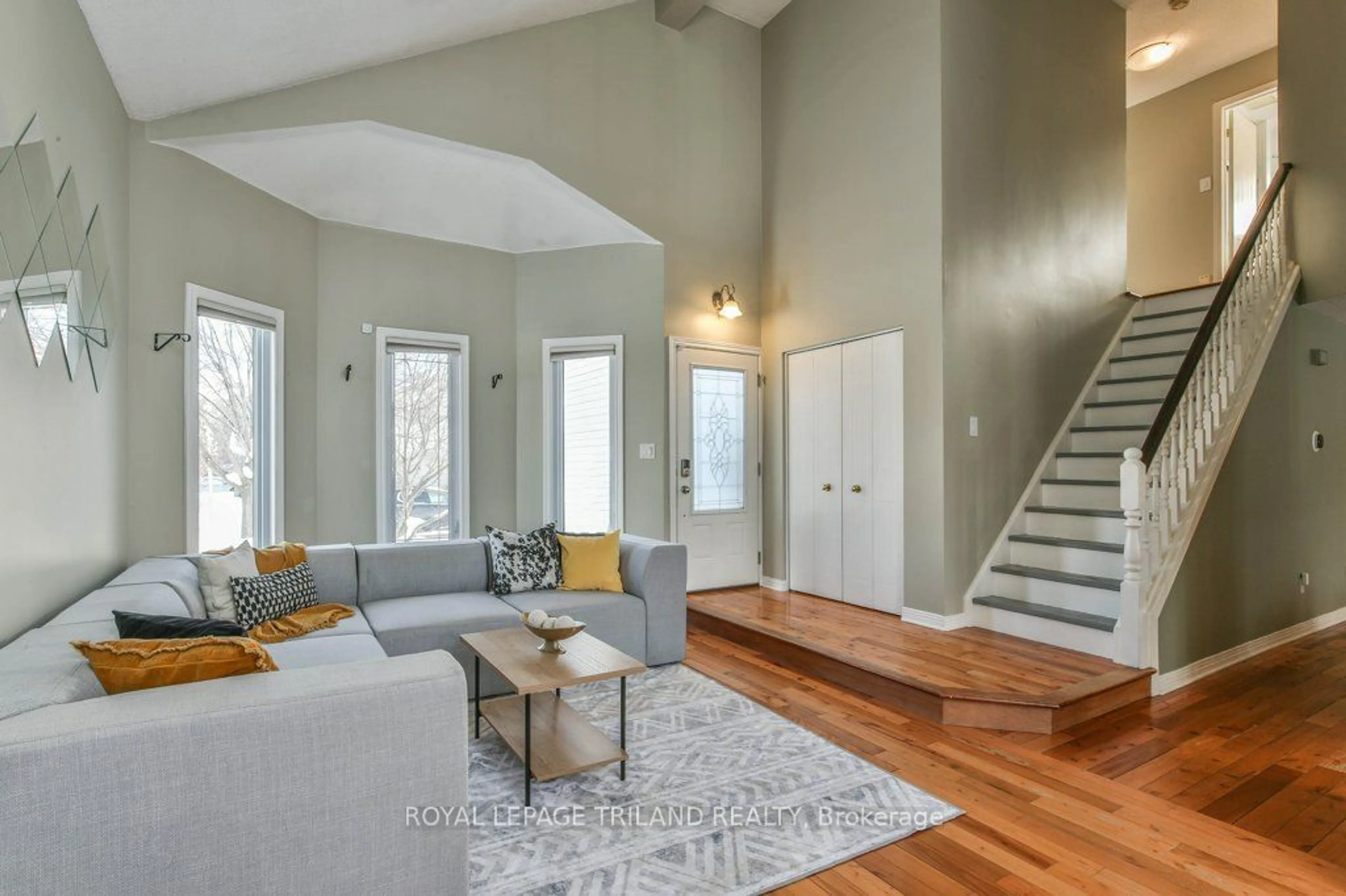 Living room with furniture, unknown for 83 Brandy Lane Rd, London Ontario N6G 4S4