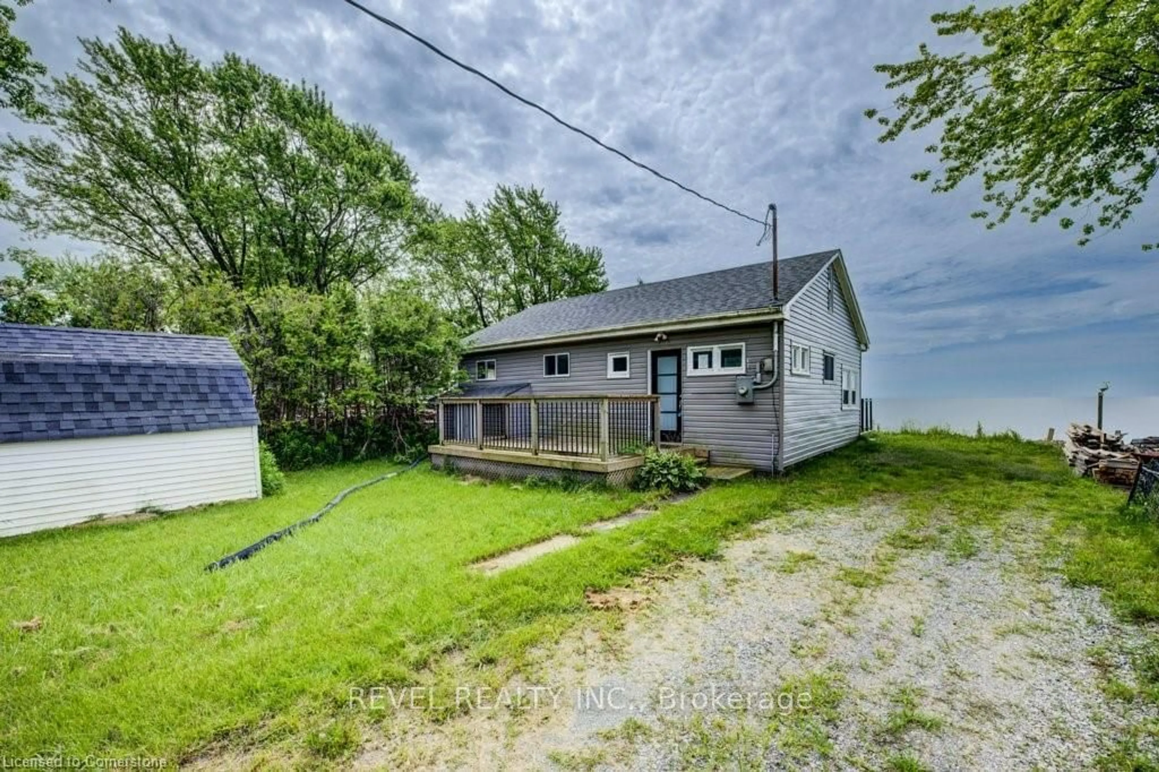 A pic from outside/outdoor area/front of a property/back of a property/a pic from drone, unknown for 41 Derner Line, Haldimand Ontario N0A 1K0