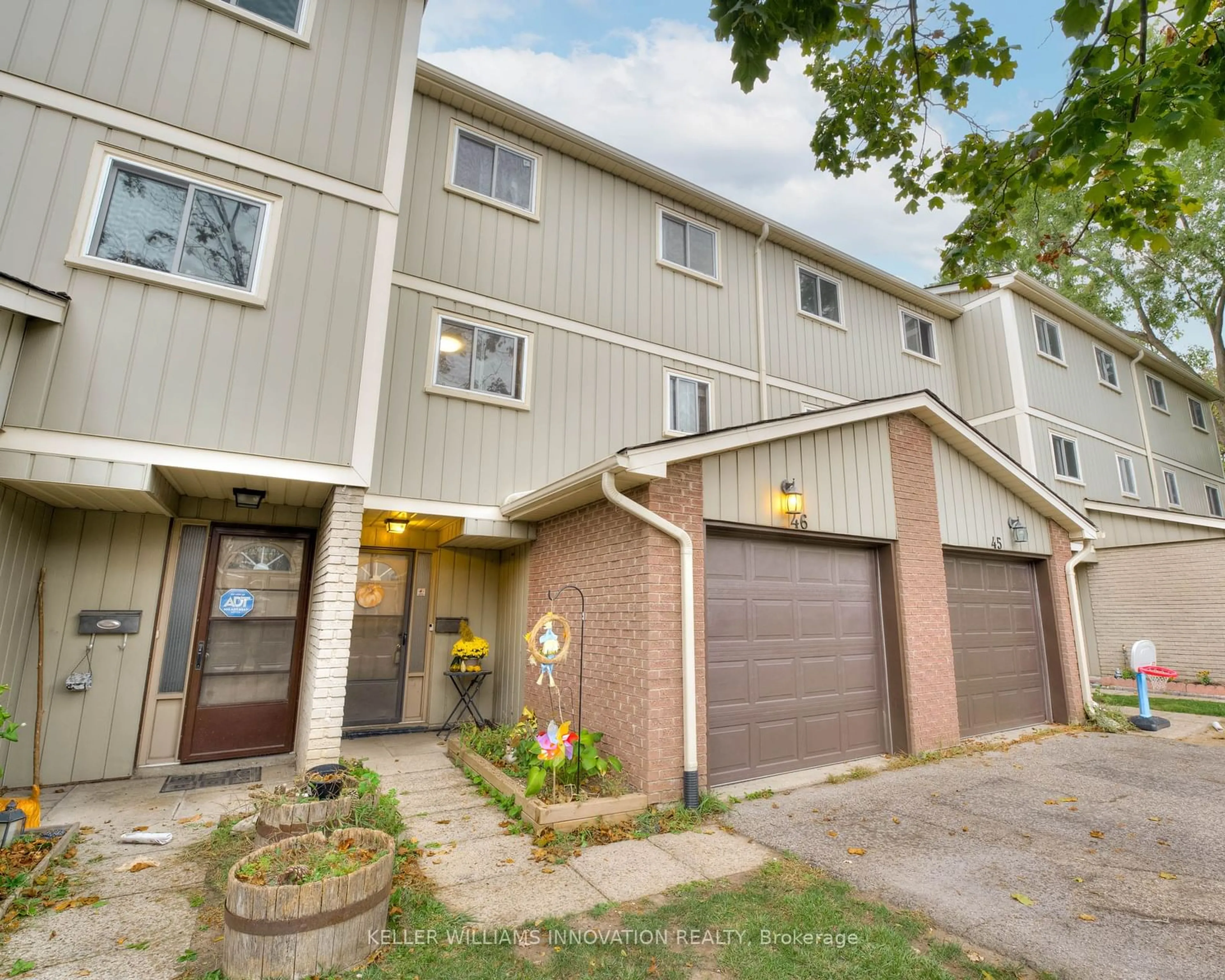 A pic from outside/outdoor area/front of a property/back of a property/a pic from drone, street for 51 Paulander Dr #46, Kitchener Ontario N2M 5E5