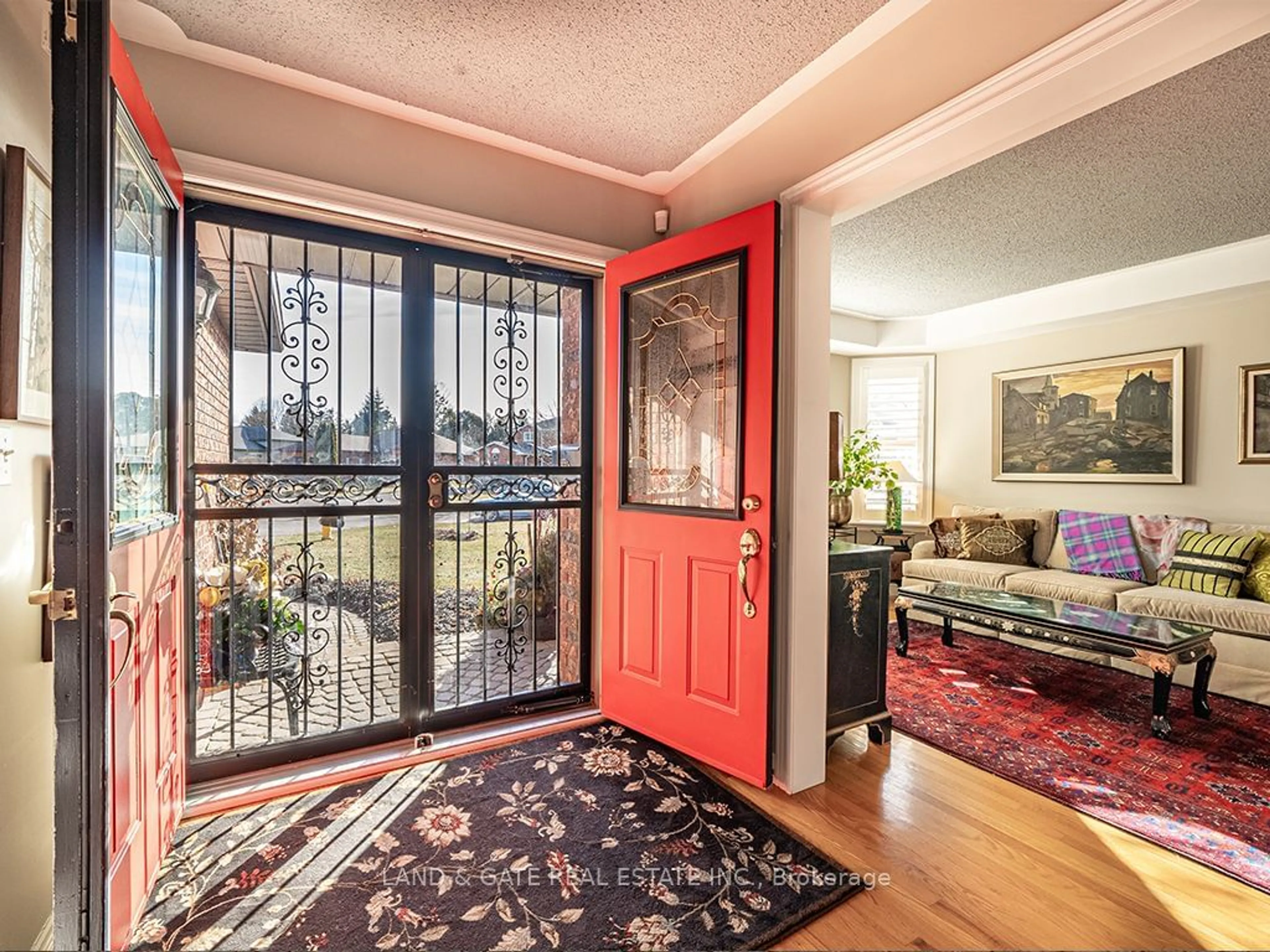 Indoor entryway for 56 Weller Crt, Cobourg Ontario K9A 5K3