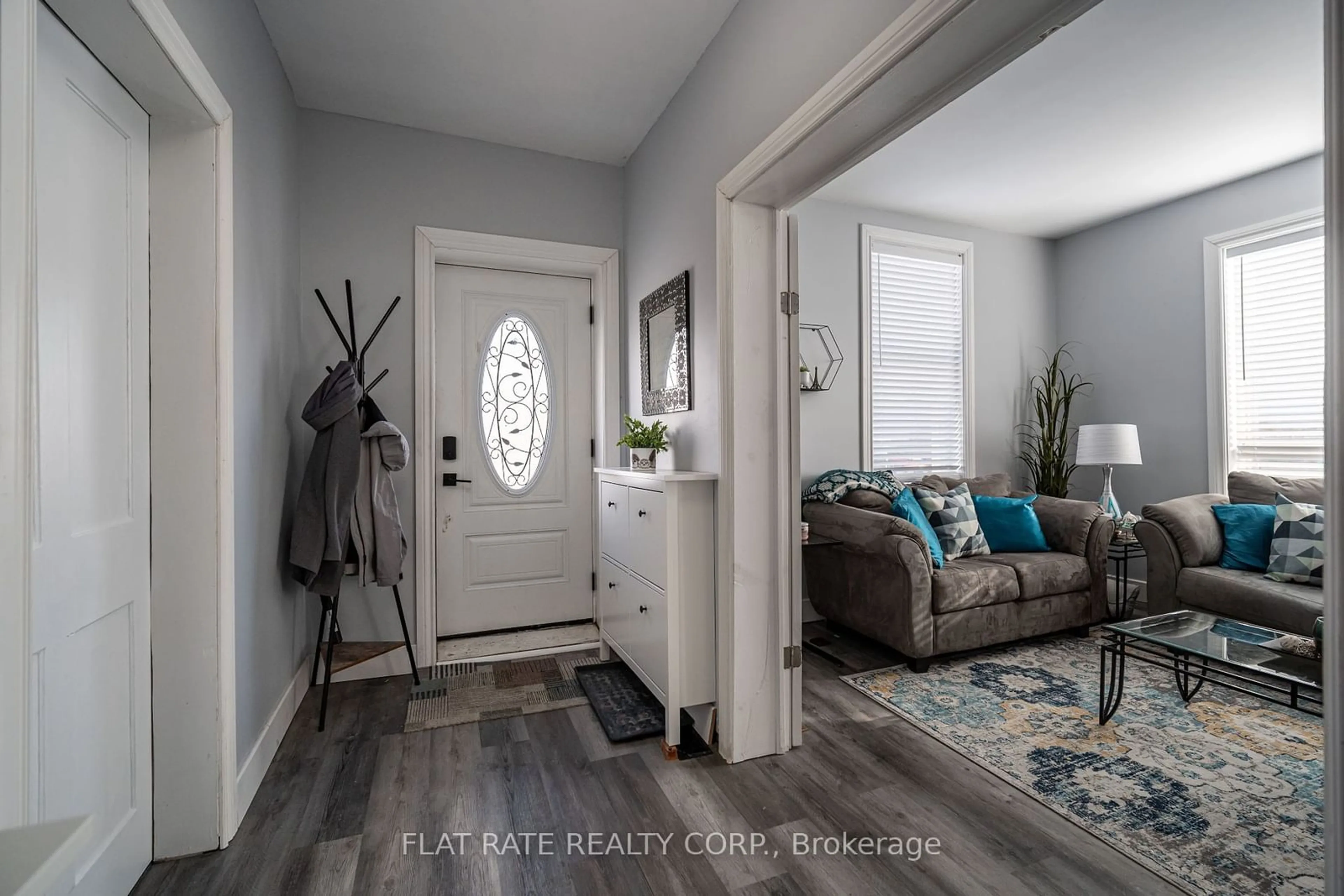 Indoor entryway for 3 Quebec St, Havelock-Belmont-Methuen Ontario K0L 1Z0