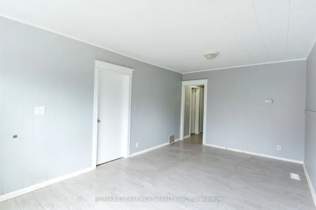 Additional property image - 289 Roxborough Ave