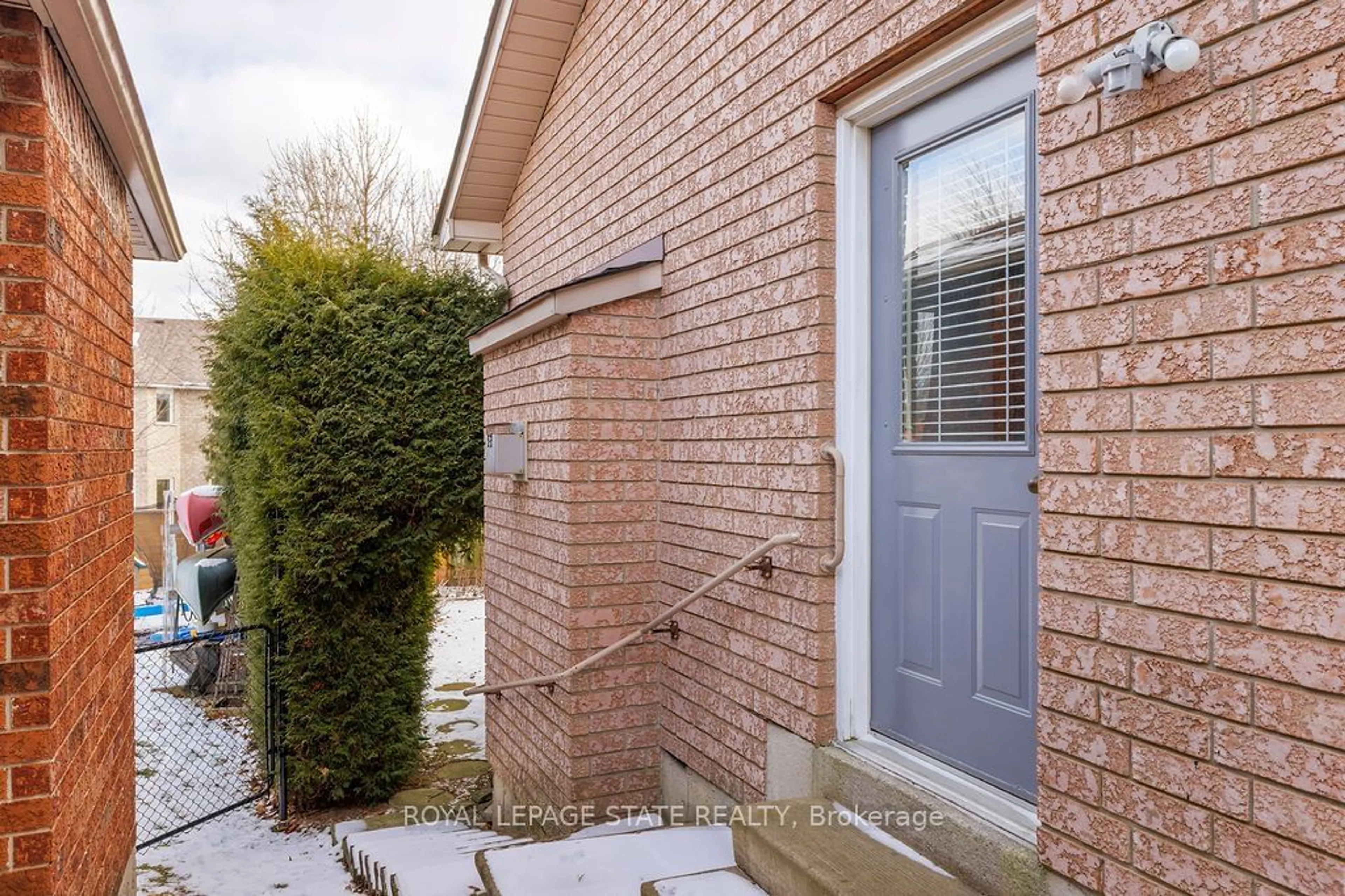 Home with brick exterior material, street for 11 Newcombe Rd, Hamilton Ontario L9H 6Z5