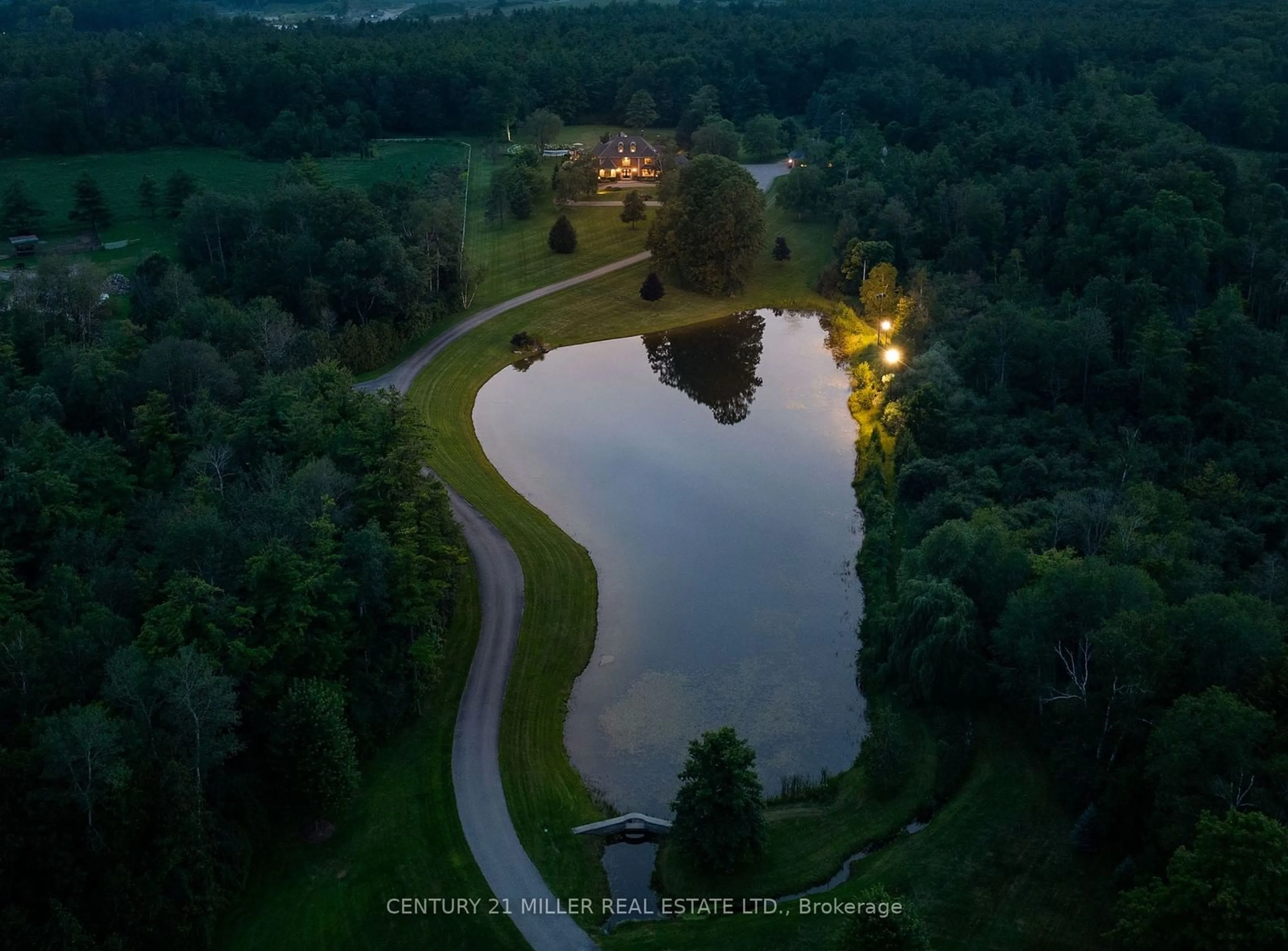 A pic from outside/outdoor area/front of a property/back of a property/a pic from drone, water/lake/river/ocean view for 4508 Sideroad 10 North, Puslinch Ontario N3C 2V4