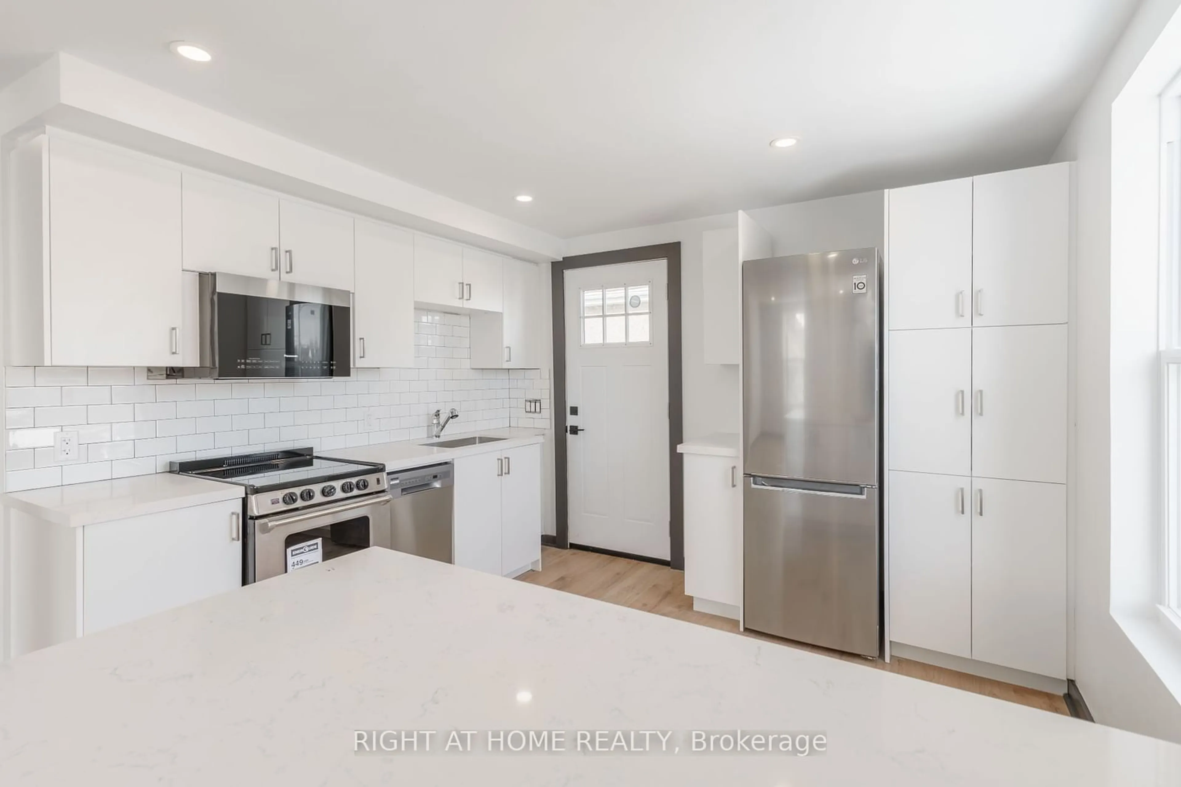 Open concept kitchen, unknown for 32 Britannia Ave, Hamilton Ontario L8H 1W4