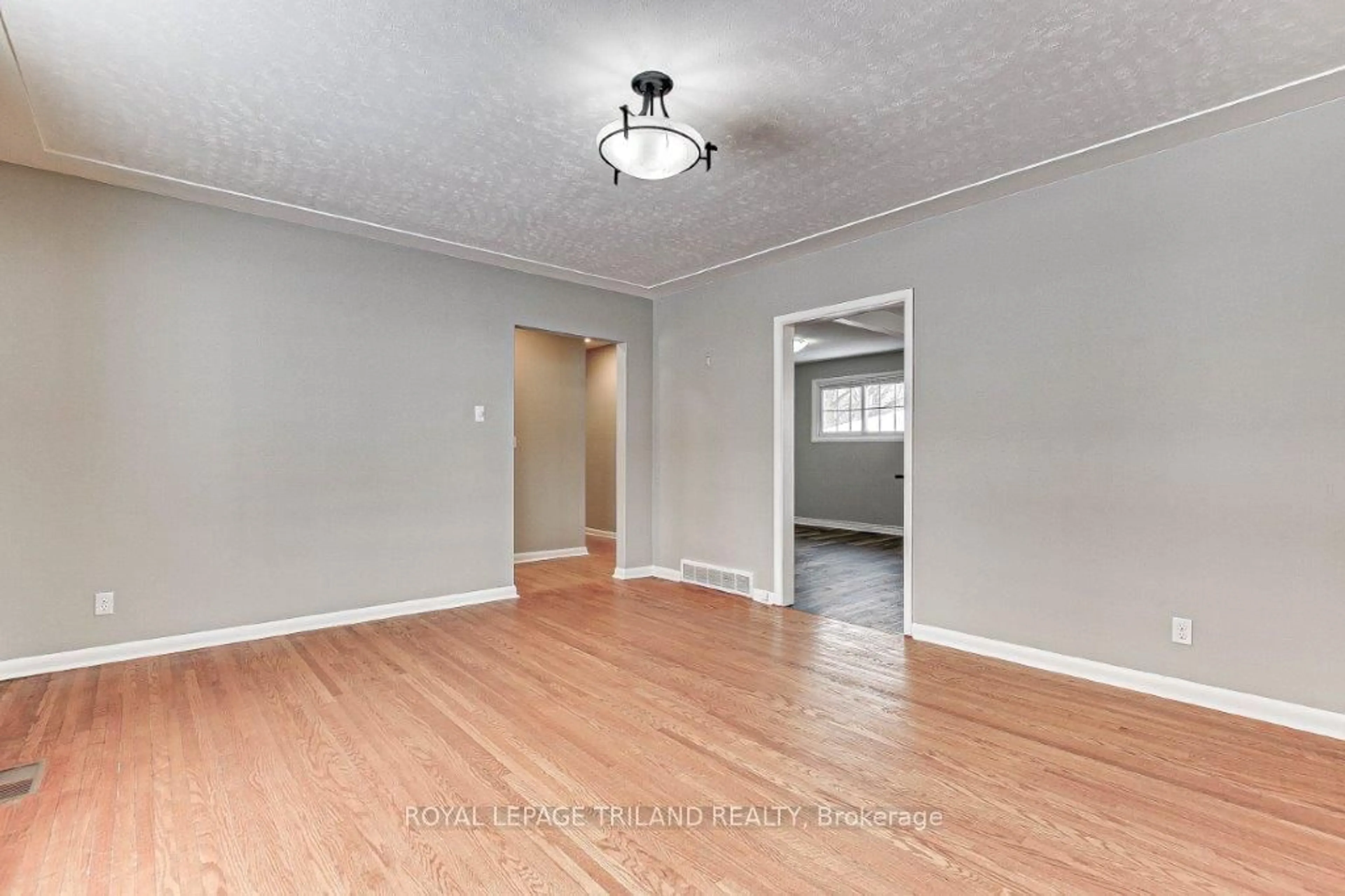 A pic of a room for 148 Montebello Dr, London Ontario N5W 1S2