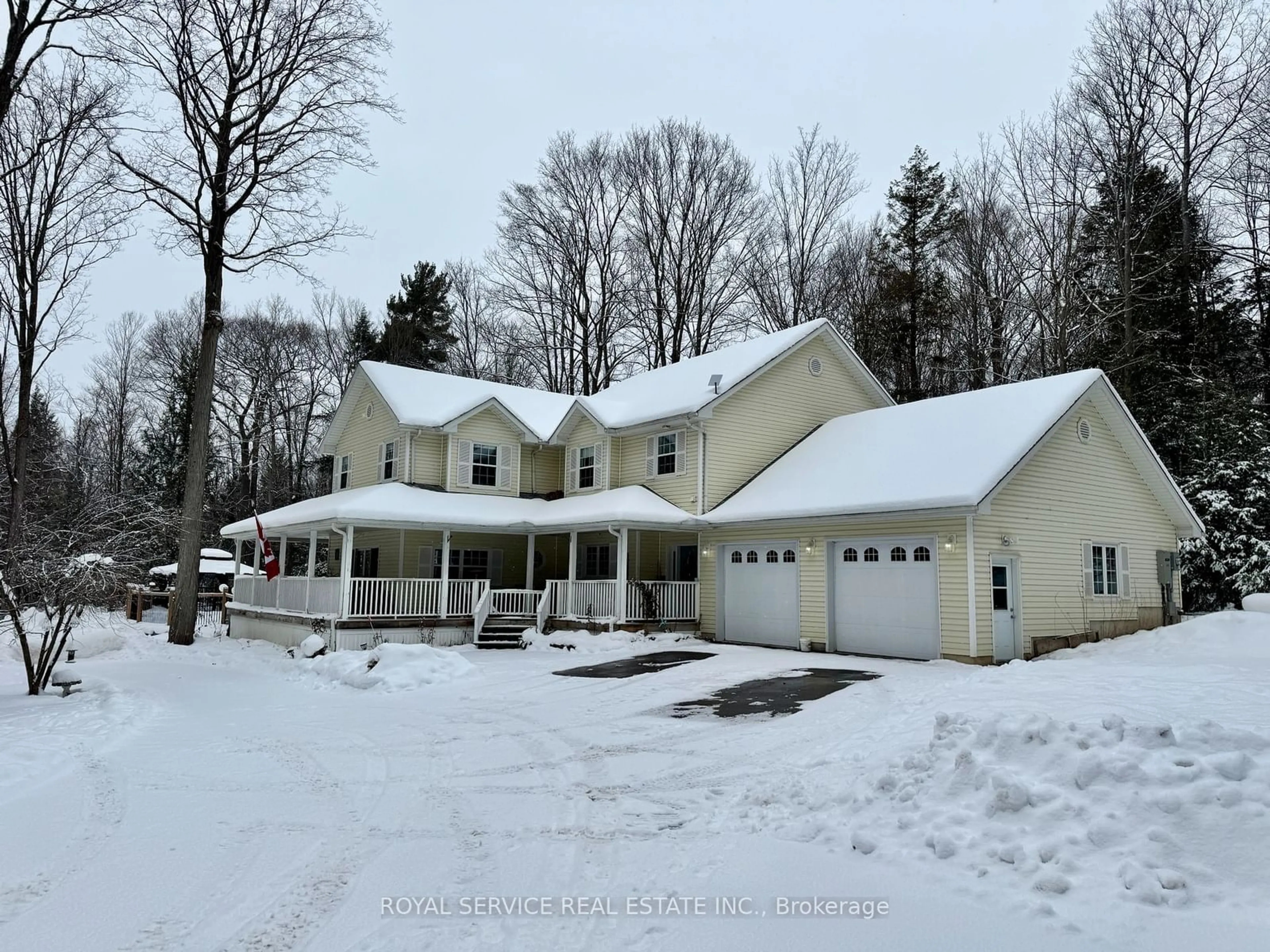 A pic from outside/outdoor area/front of a property/back of a property/a pic from drone, unknown for 542 Larmer Line, Cavan Monaghan Ontario K0L 1V0