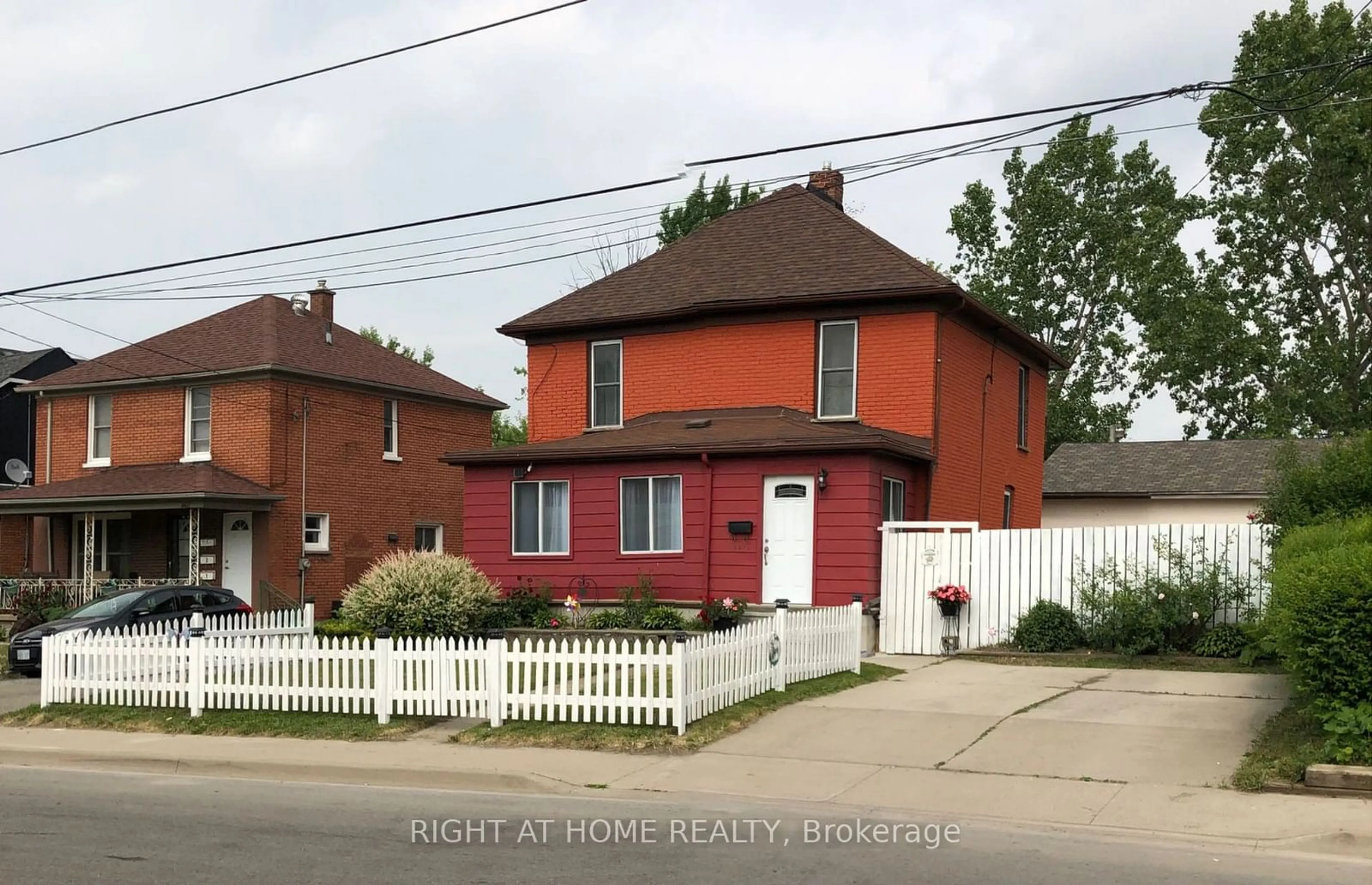 Home with brick exterior material, street for 4472 Second Ave, Niagara Falls Ontario L2E 4H2