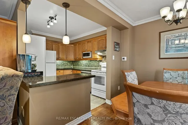 Additional property image - 79 Braeheid Ave Unit 16