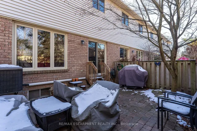 Additional property image - 79 Braeheid Ave Unit 16