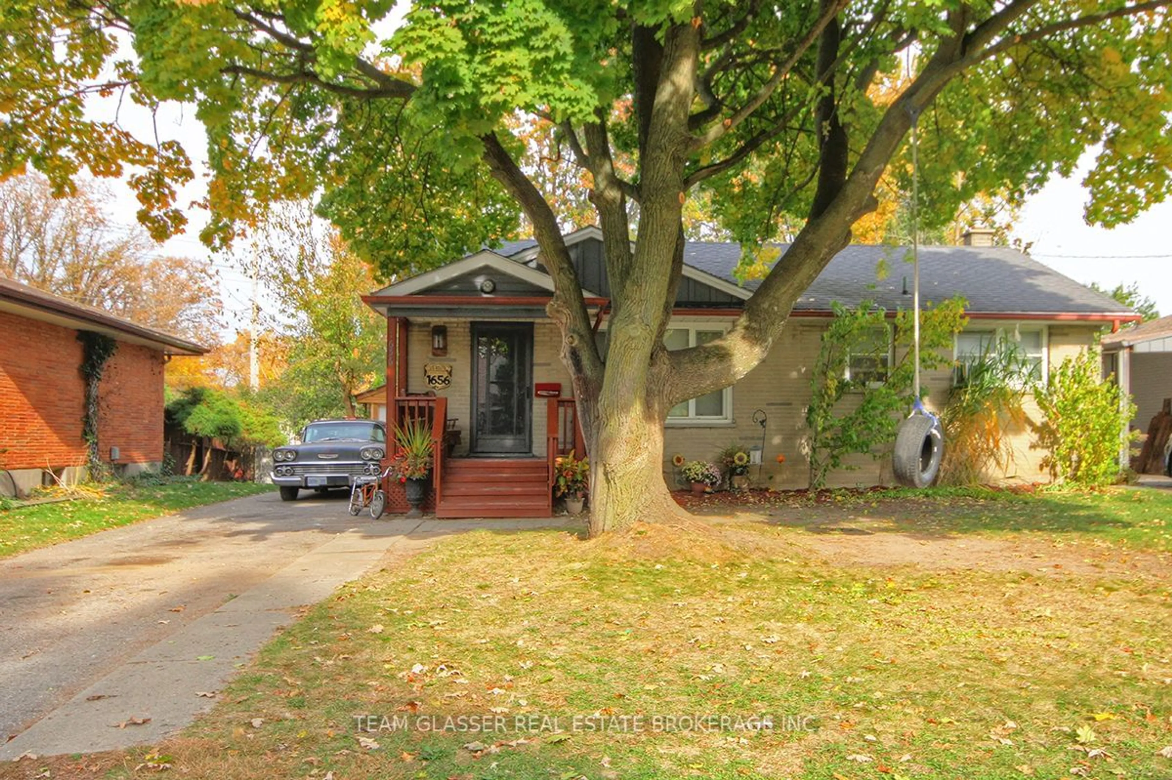 Home with brick exterior material, street for 1656 MOFFATT Ave, London Ontario N5W 1Z9