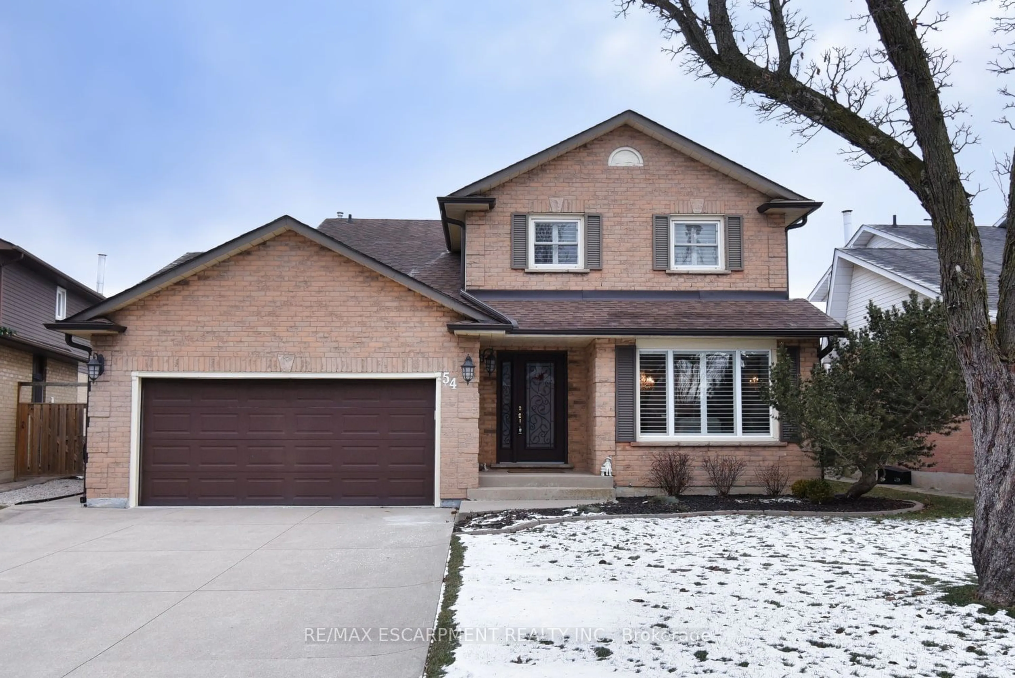 Home with brick exterior material, street for 54 Ramsden Dr, Hamilton Ontario L8W 2S3