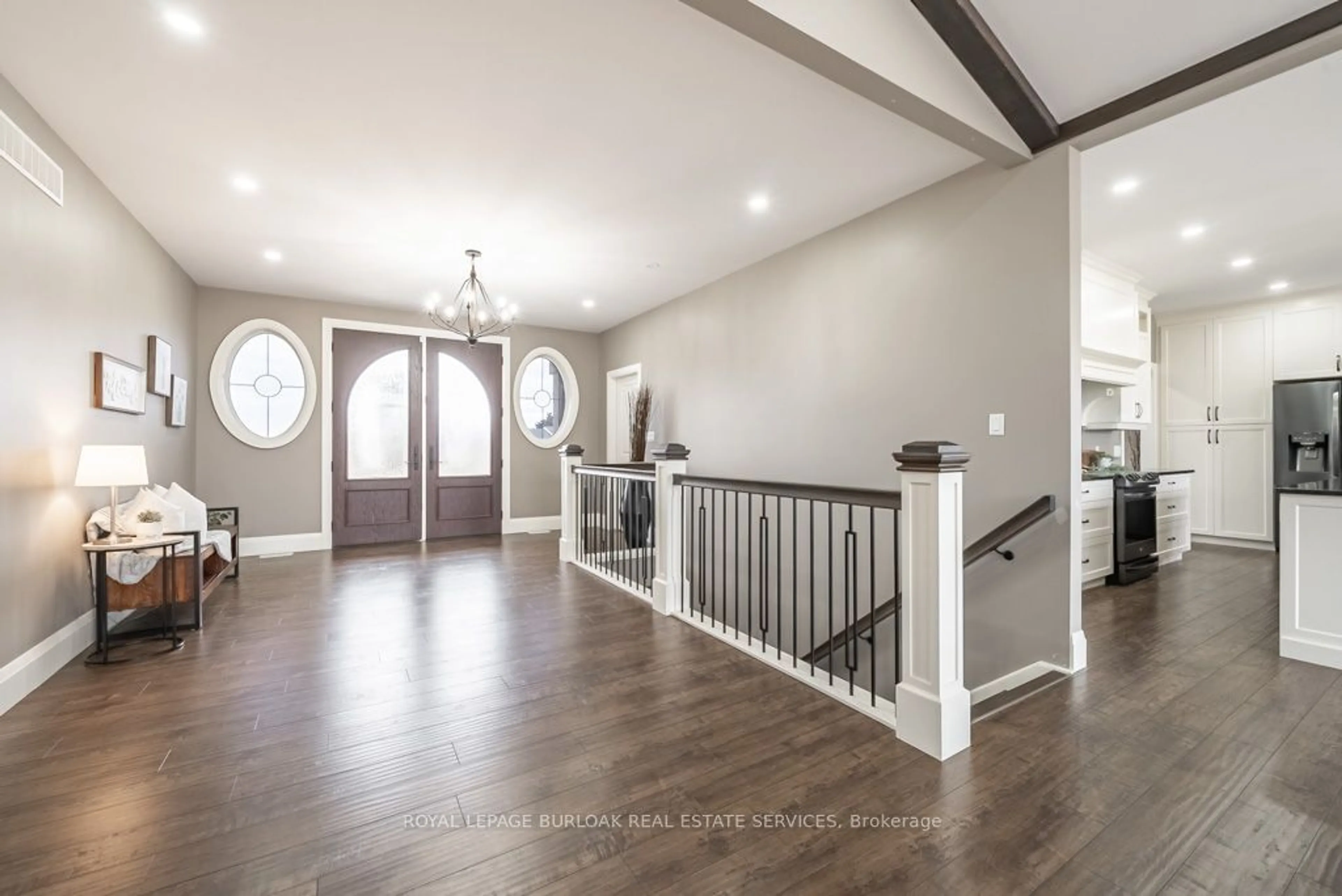 Indoor entryway for 234 Burford-Delhi Townline Rd, Brant Ontario N0E 1R0