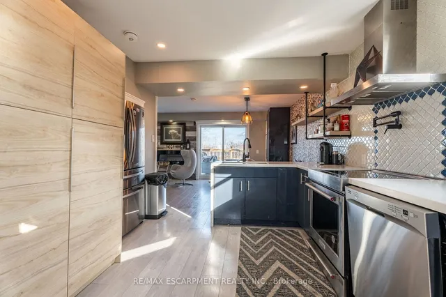 Additional property image - 735 Beach Blvd