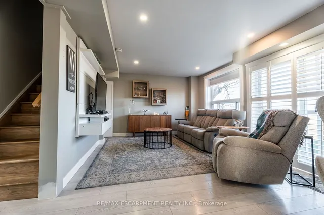 Additional property image - 735 Beach Blvd
