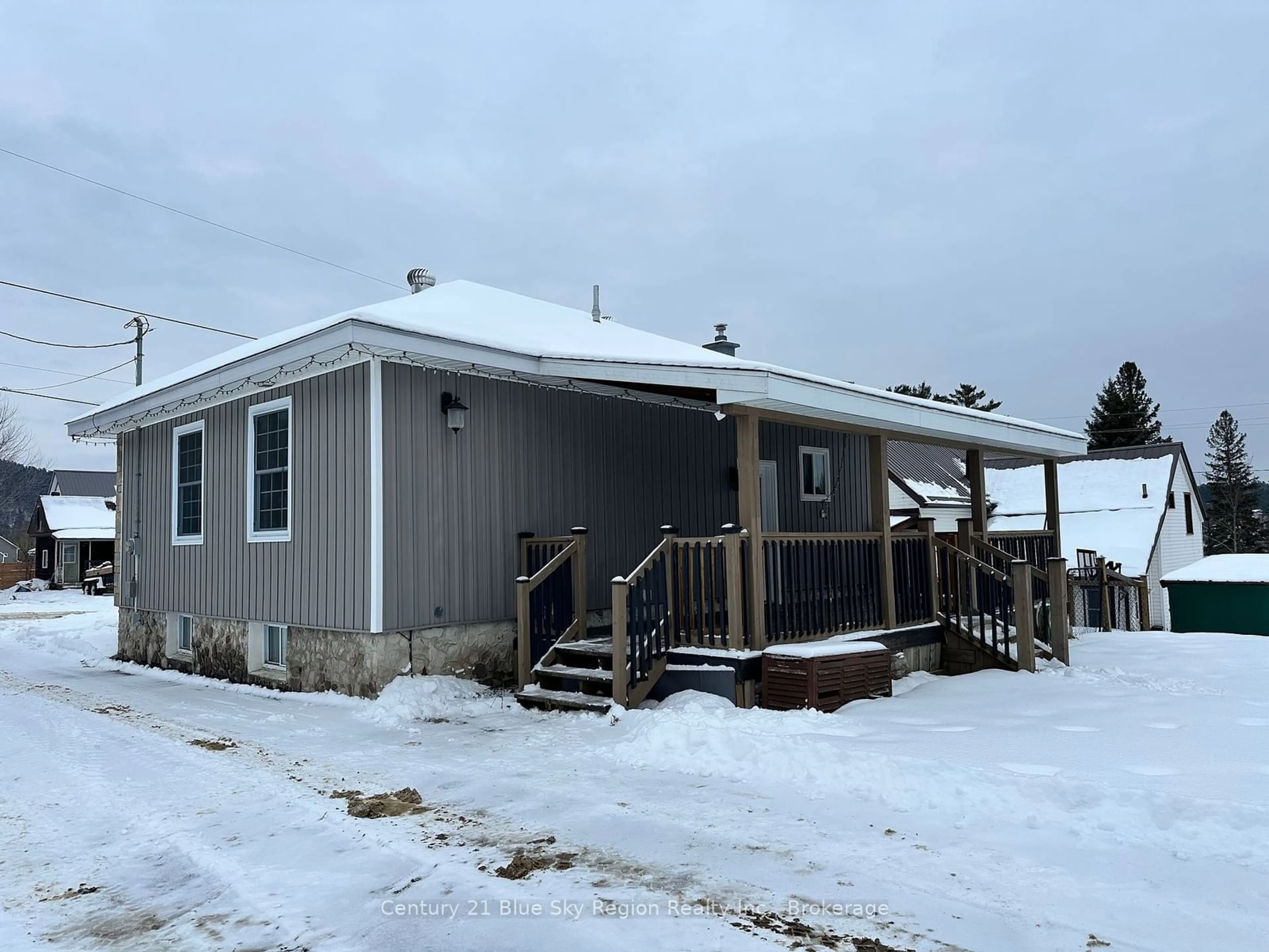 Shed for 320 FOURTH St, Mattawa Ontario P0H 1V0