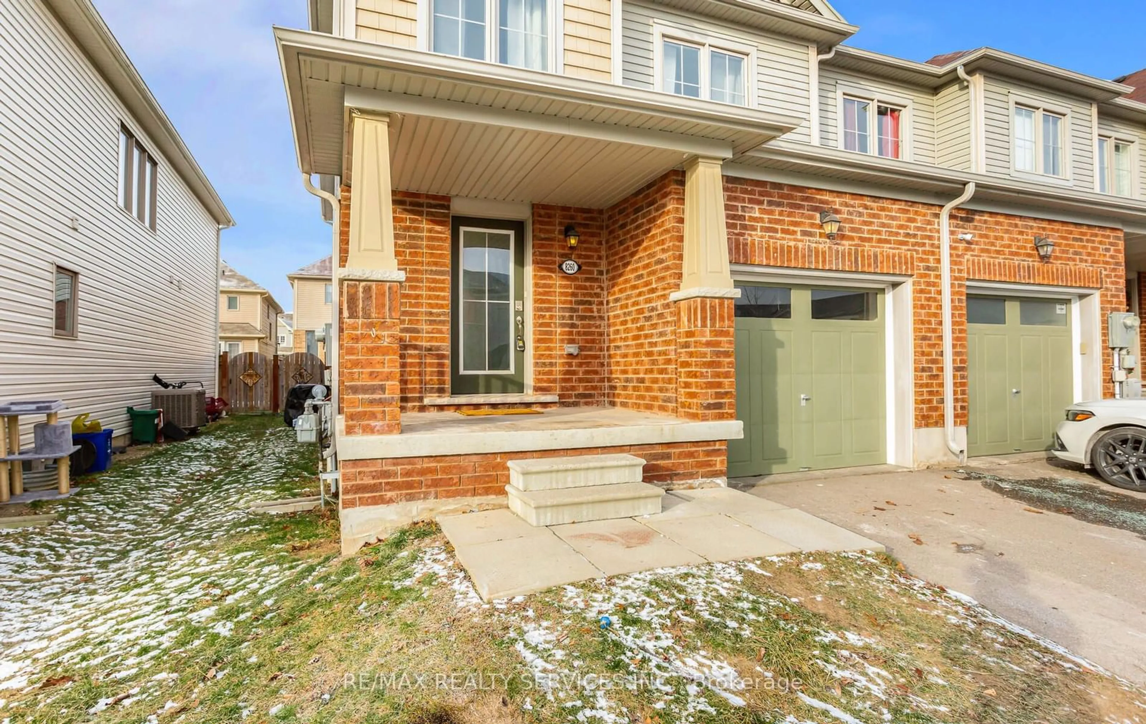 Home with brick exterior material, street for 8260 Tulip Tree Dr, Niagara Falls Ontario L2H 0N4