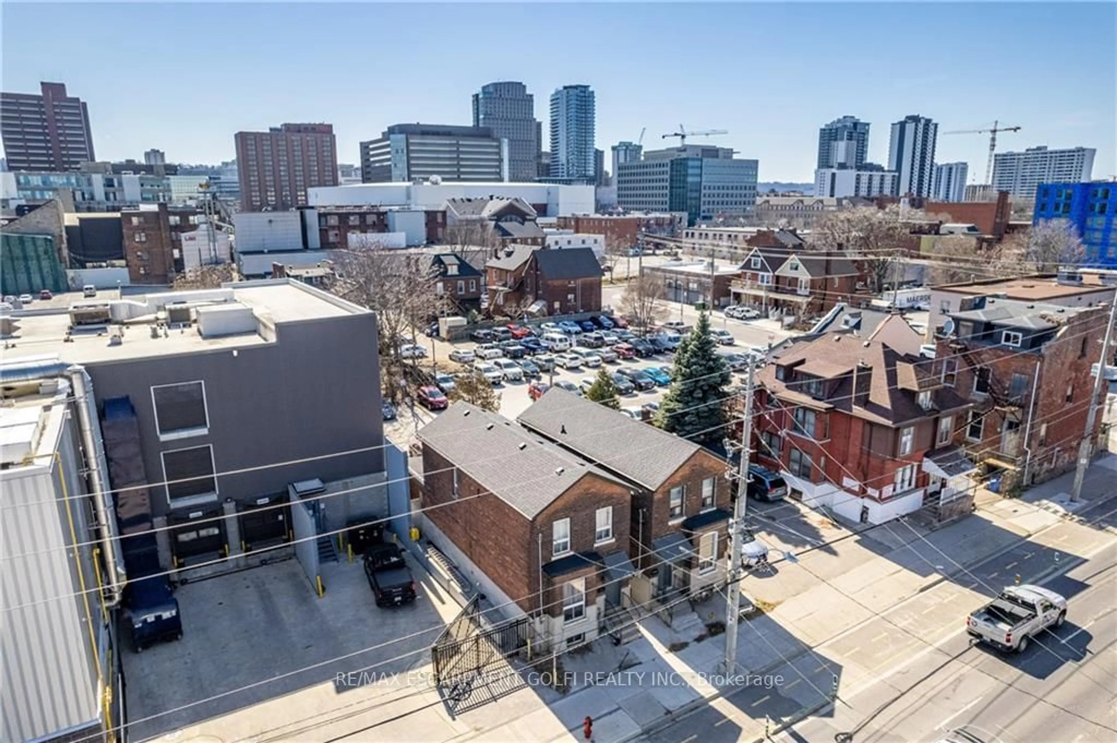 A pic from outside/outdoor area/front of a property/back of a property/a pic from drone, city buildings view from balcony for 53 Cannon St, Hamilton Ontario L8R 2B4