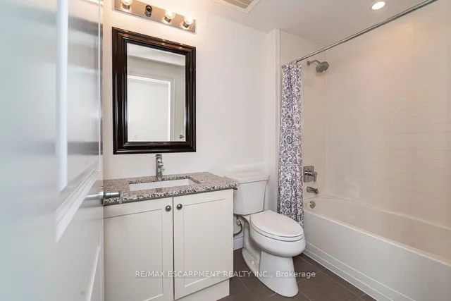 Additional property image - 427 Aberdeen Ave Unit 305