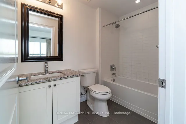 Additional property image - 427 Aberdeen Ave Unit 305