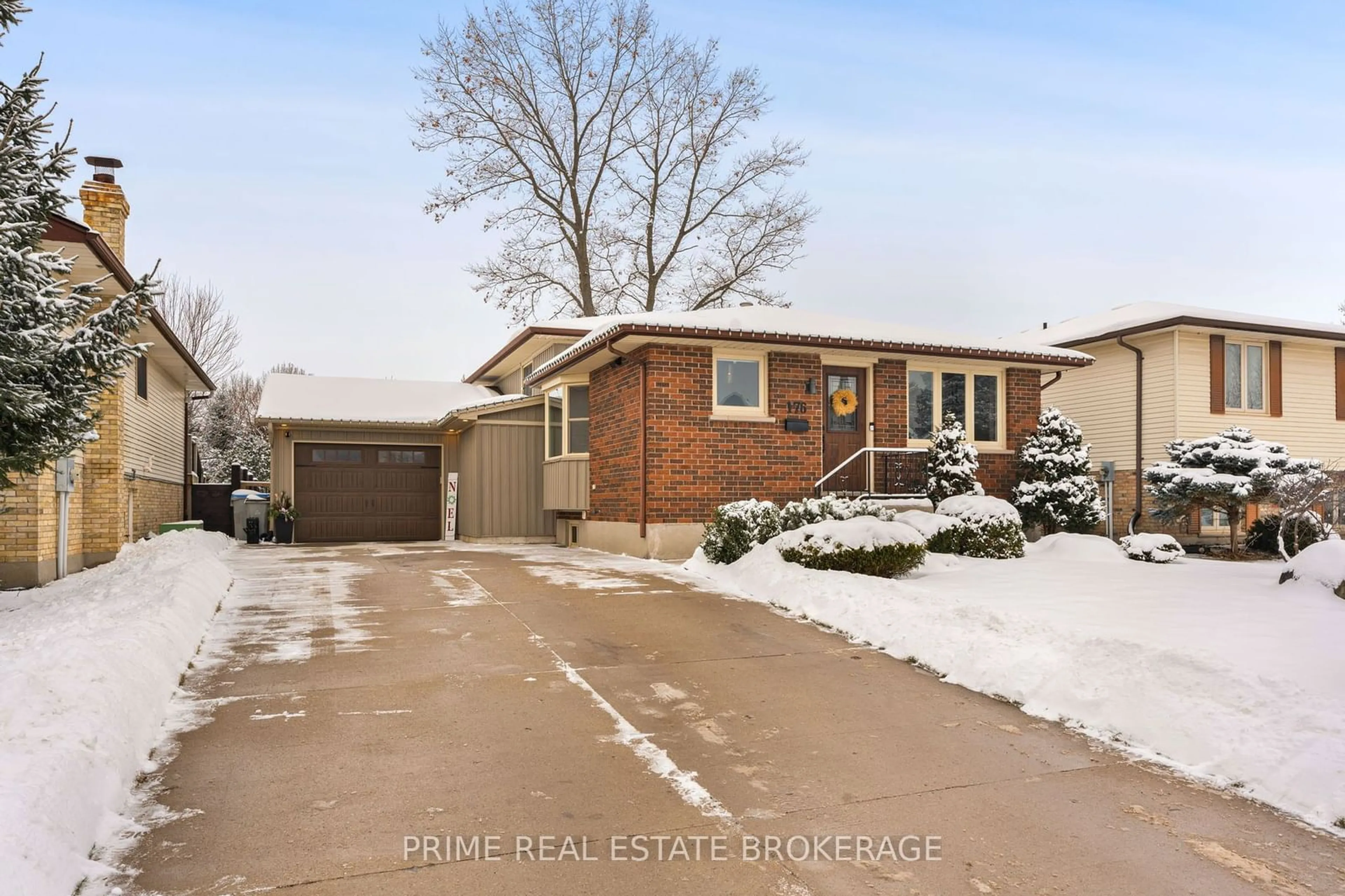 Home with brick exterior material, street for 176 Southfield Dr, Strathroy-Caradoc Ontario N7G 3V4