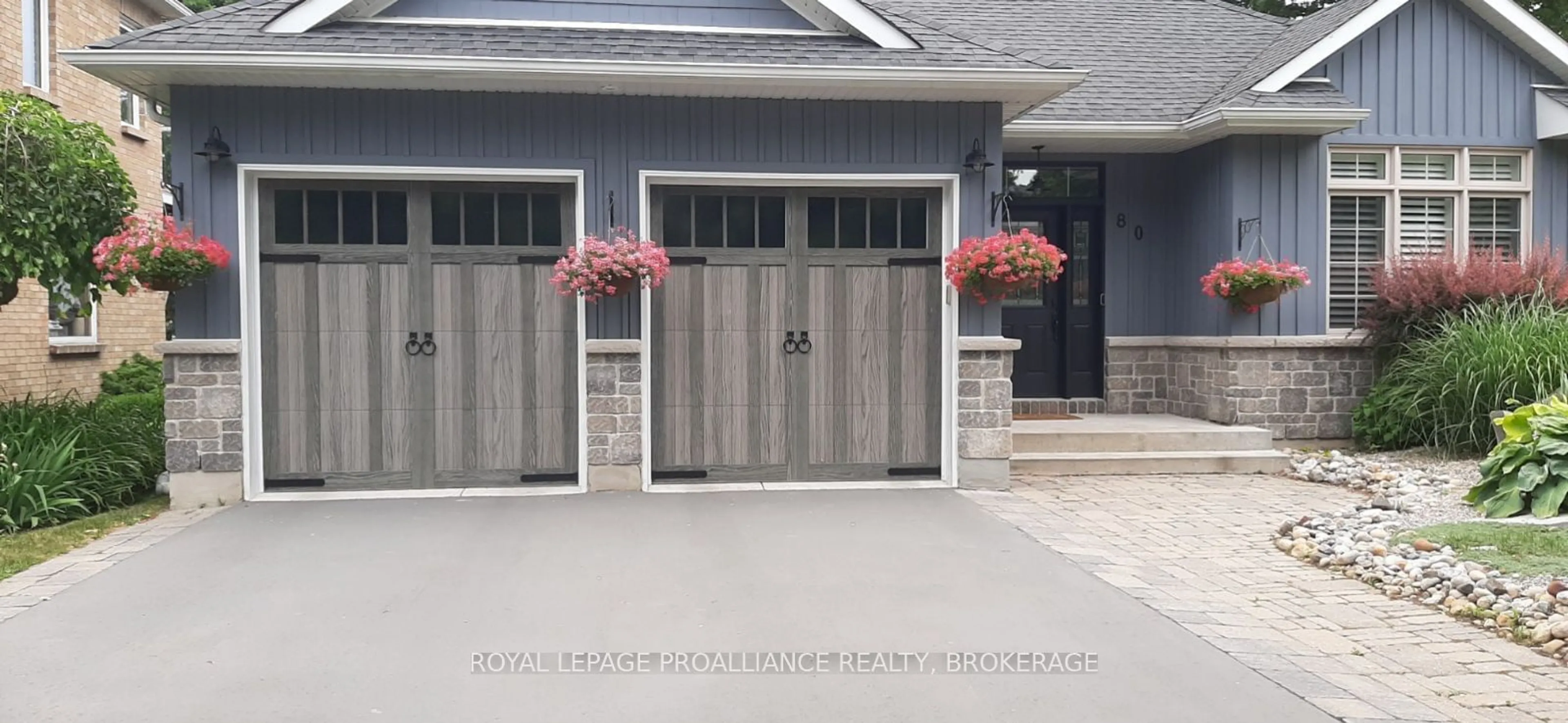 Indoor entryway for 80 Kenwoods Circ, Kingston Ontario K7K 6Y2