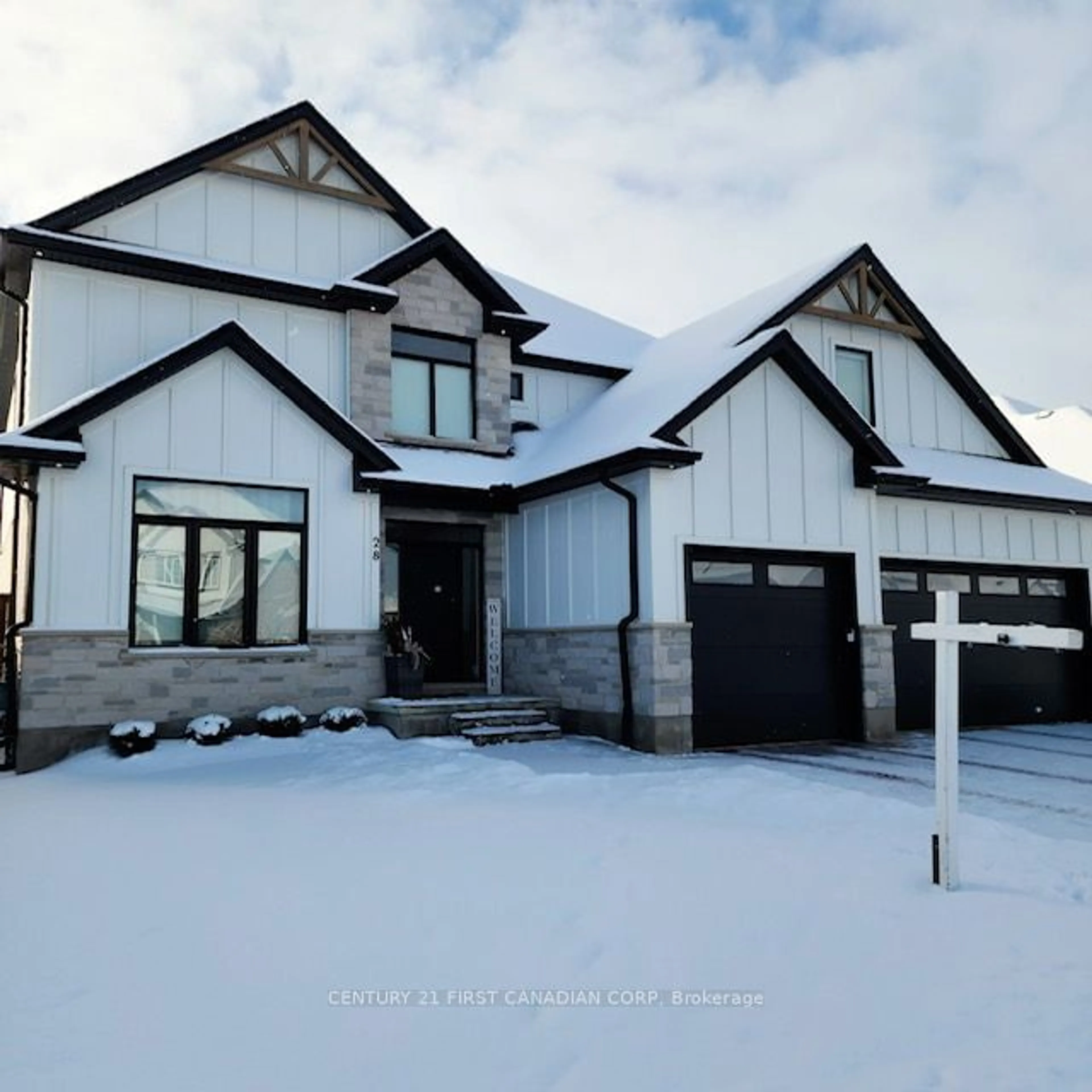 Home with vinyl exterior material, street for 28 Greenbrier Rdge, Thames Centre Ontario N0L 1G5