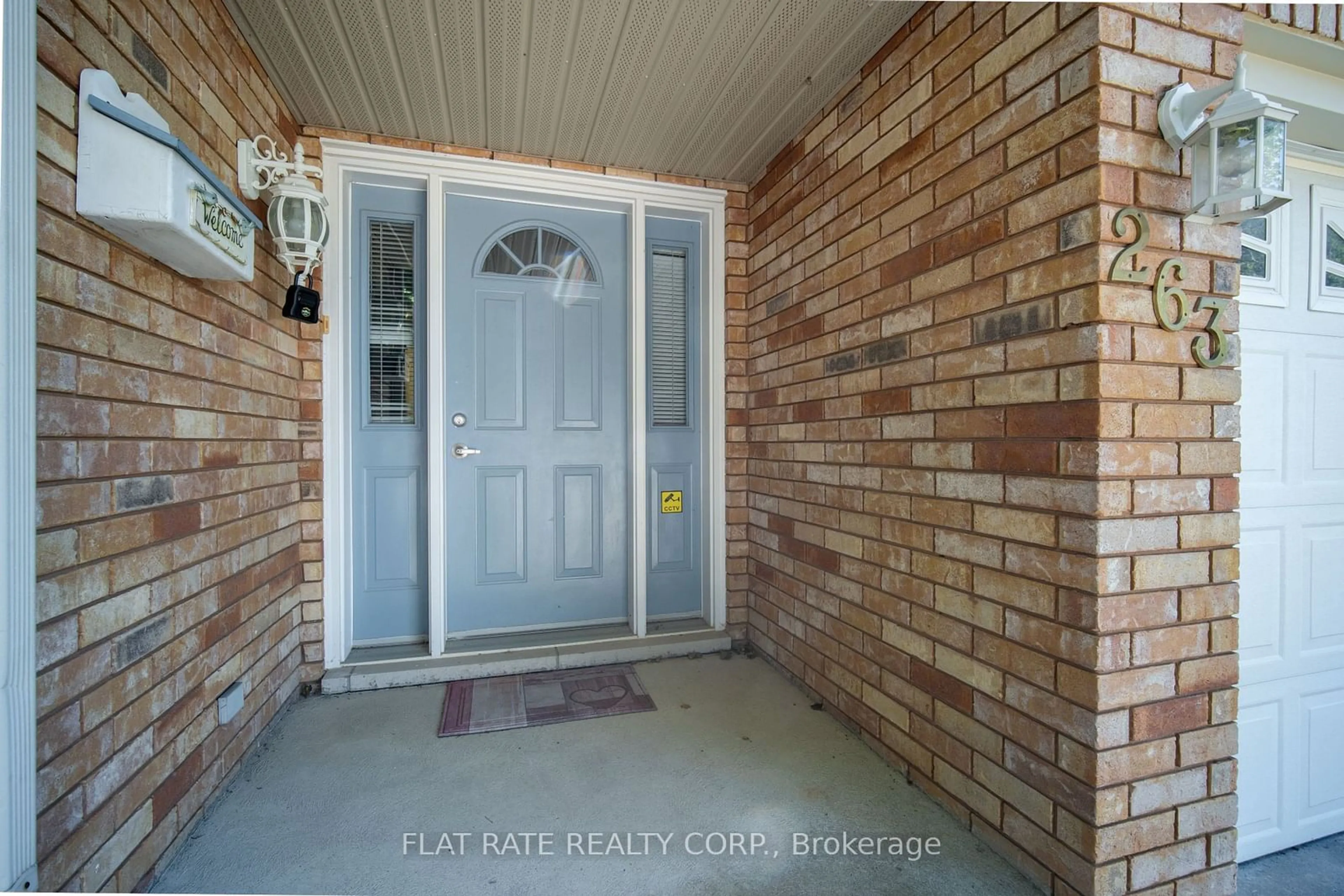 Indoor entryway for 263 Dainton Dr, Peterborough Ontario K9H 7N6