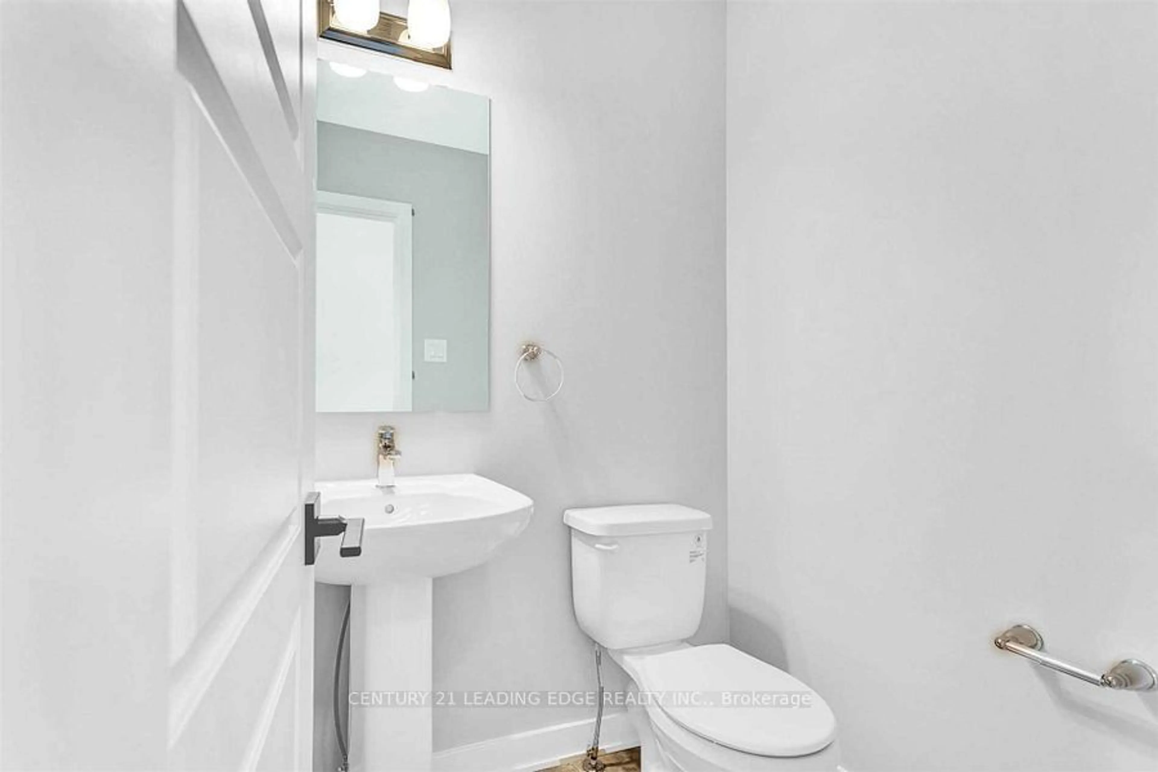 Standard bathroom, unknown for 2088 Winsome Terr, Orleans - Cumberland and Area Ontario K4A 5M9