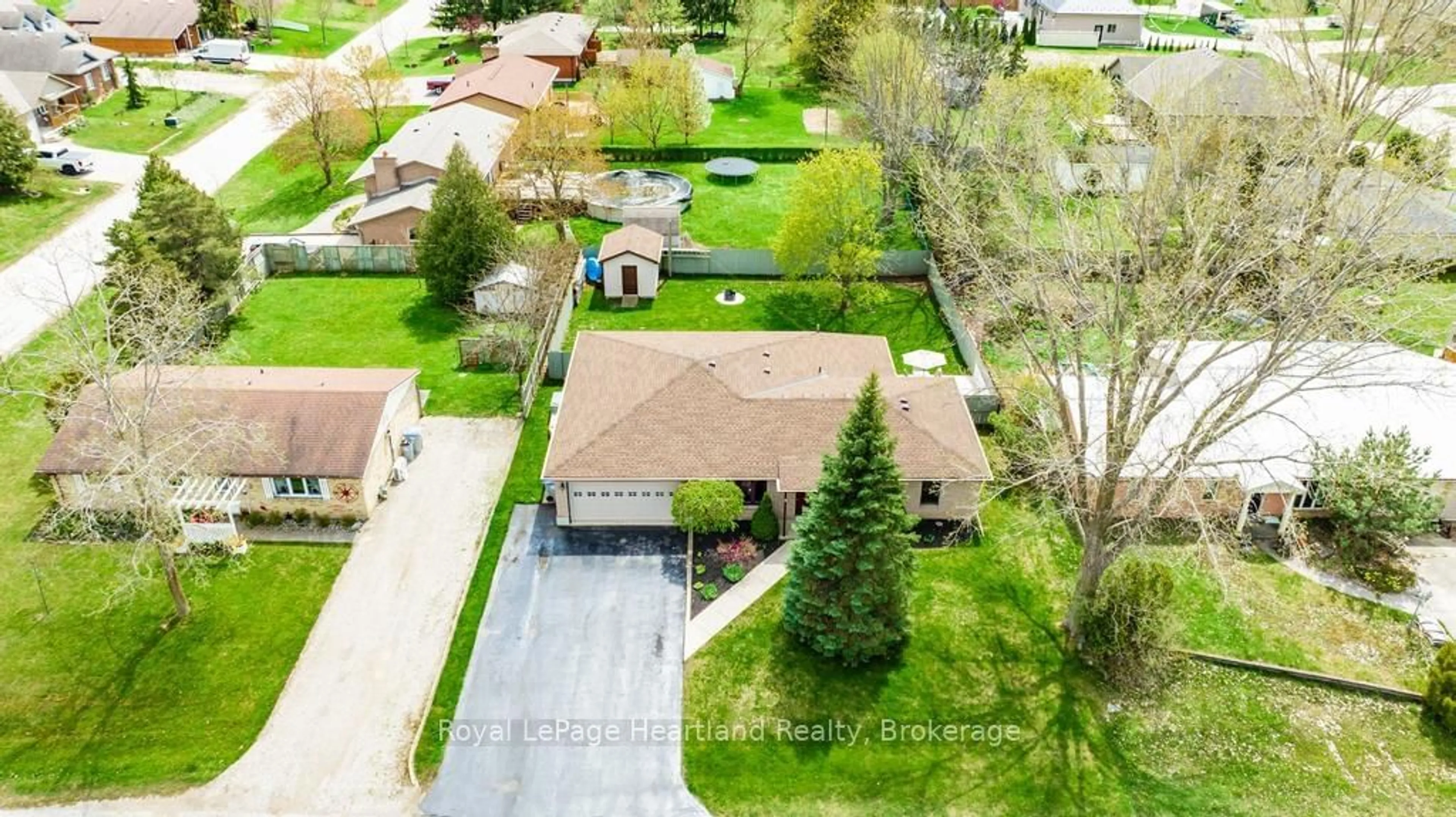 A pic from outside/outdoor area/front of a property/back of a property/a pic from drone, street for 4 Ducharme Cres, Bluewater Ontario N0M 1G0