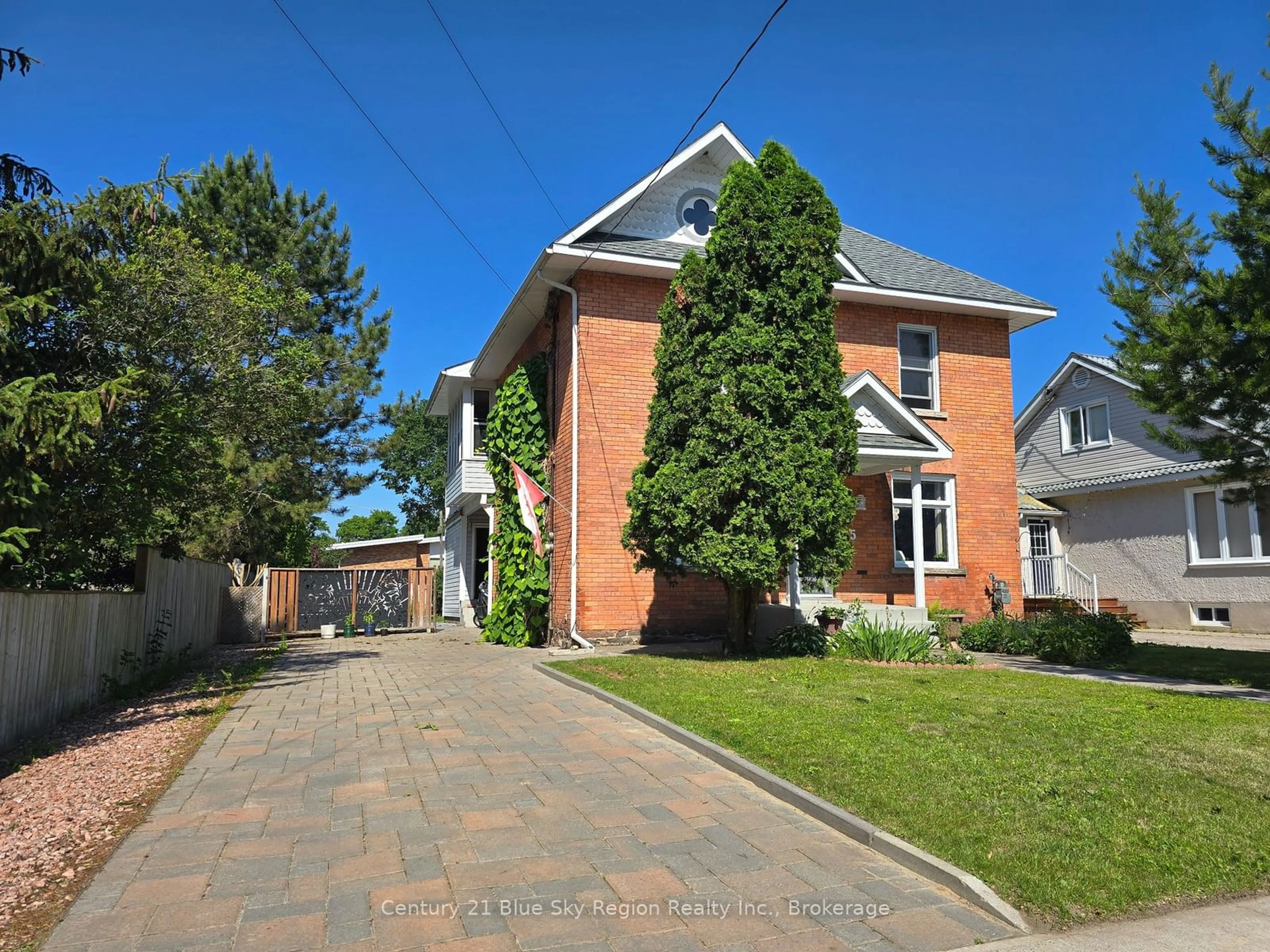 Home with brick exterior material, street for 125 Main St, West Nipissing Ontario P2B 1N6